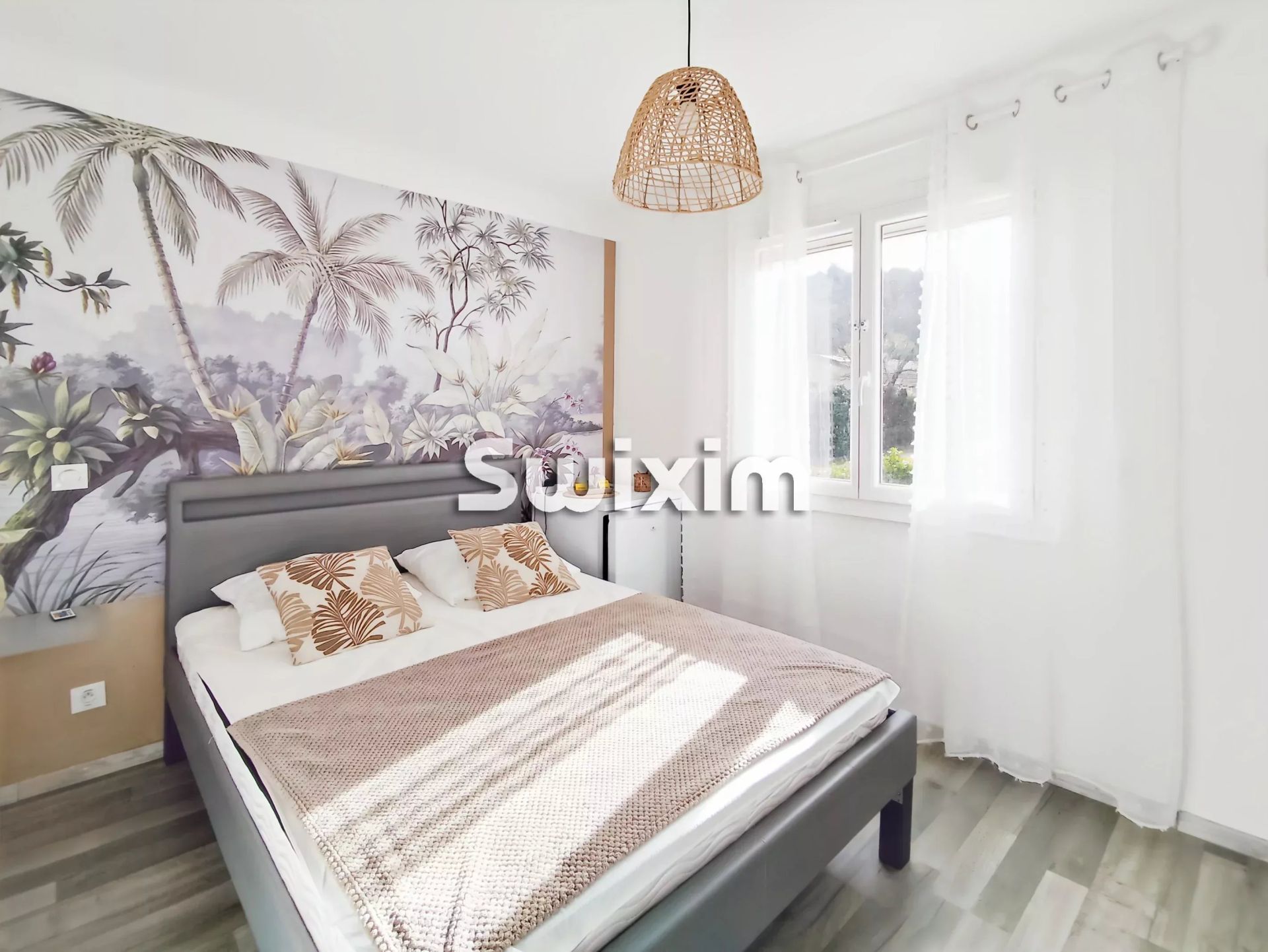 house 9 Rooms for sale on Châteauneuf-du-Rhône (26780)