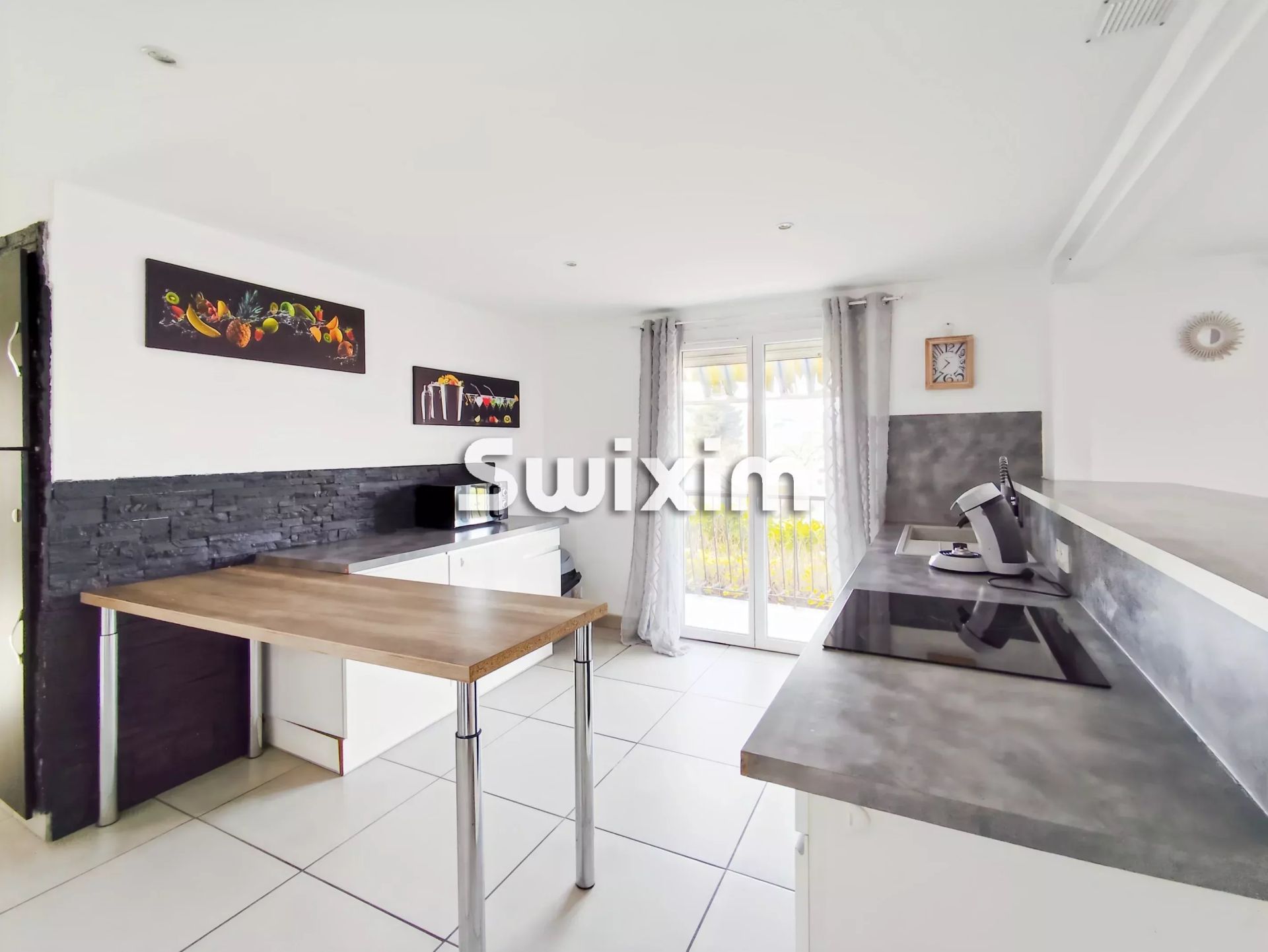 house 9 Rooms for sale on Châteauneuf-du-Rhône (26780)