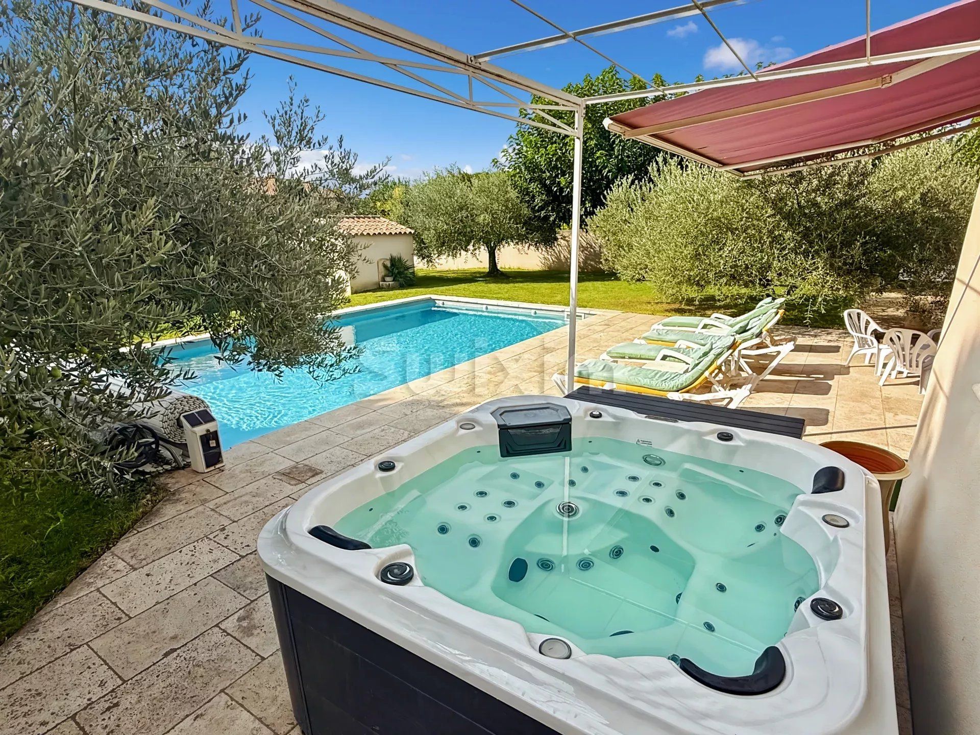 casa 5 Camere in vendita su Bourg-Saint-Andéol (07700)