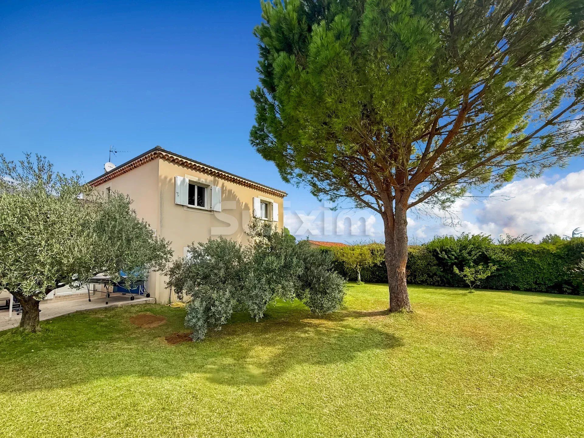 casa 5 Camere in vendita su Bourg-Saint-Andéol (07700)