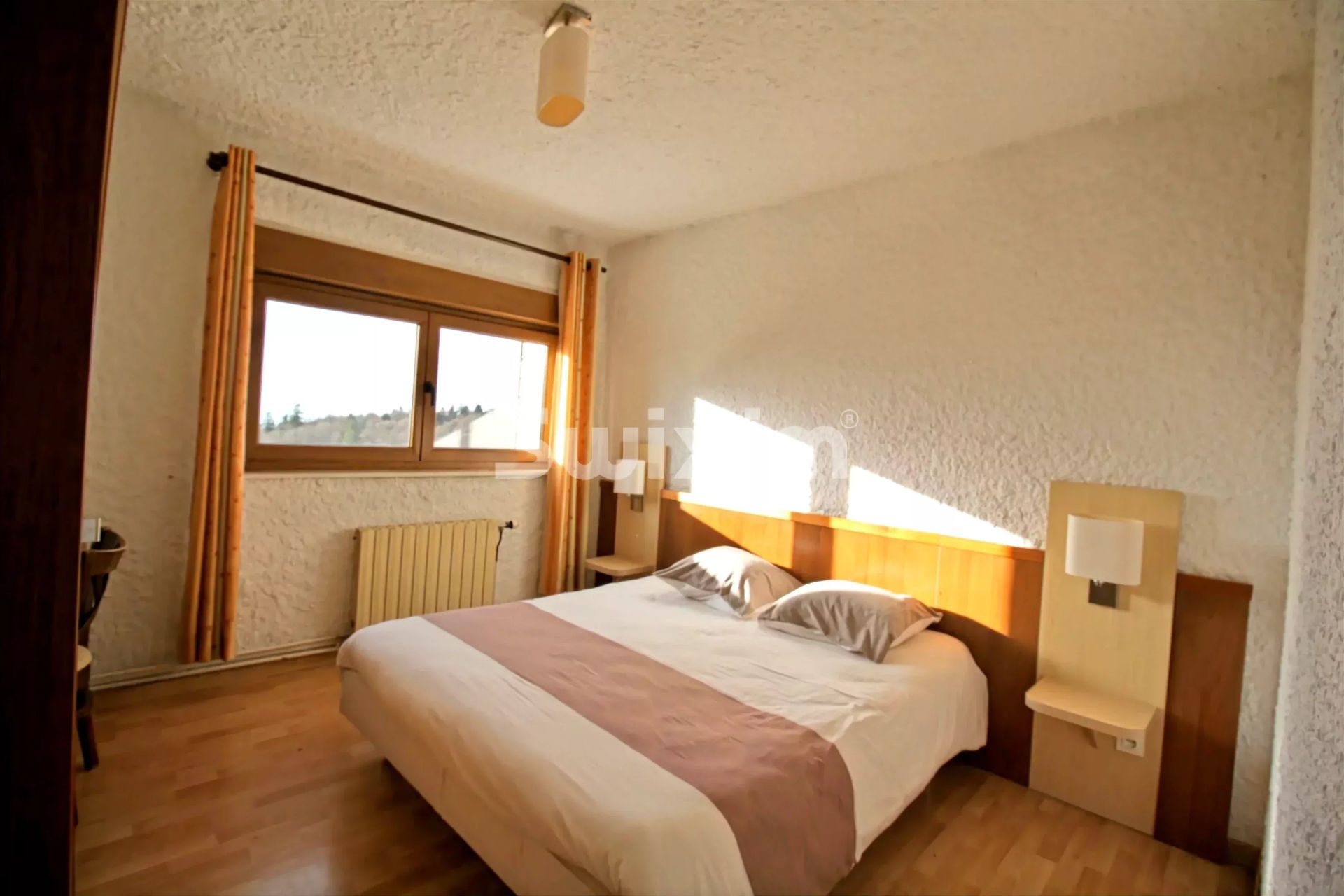 locale commerciale 35 Camere in vendita su Lepuix (90200)