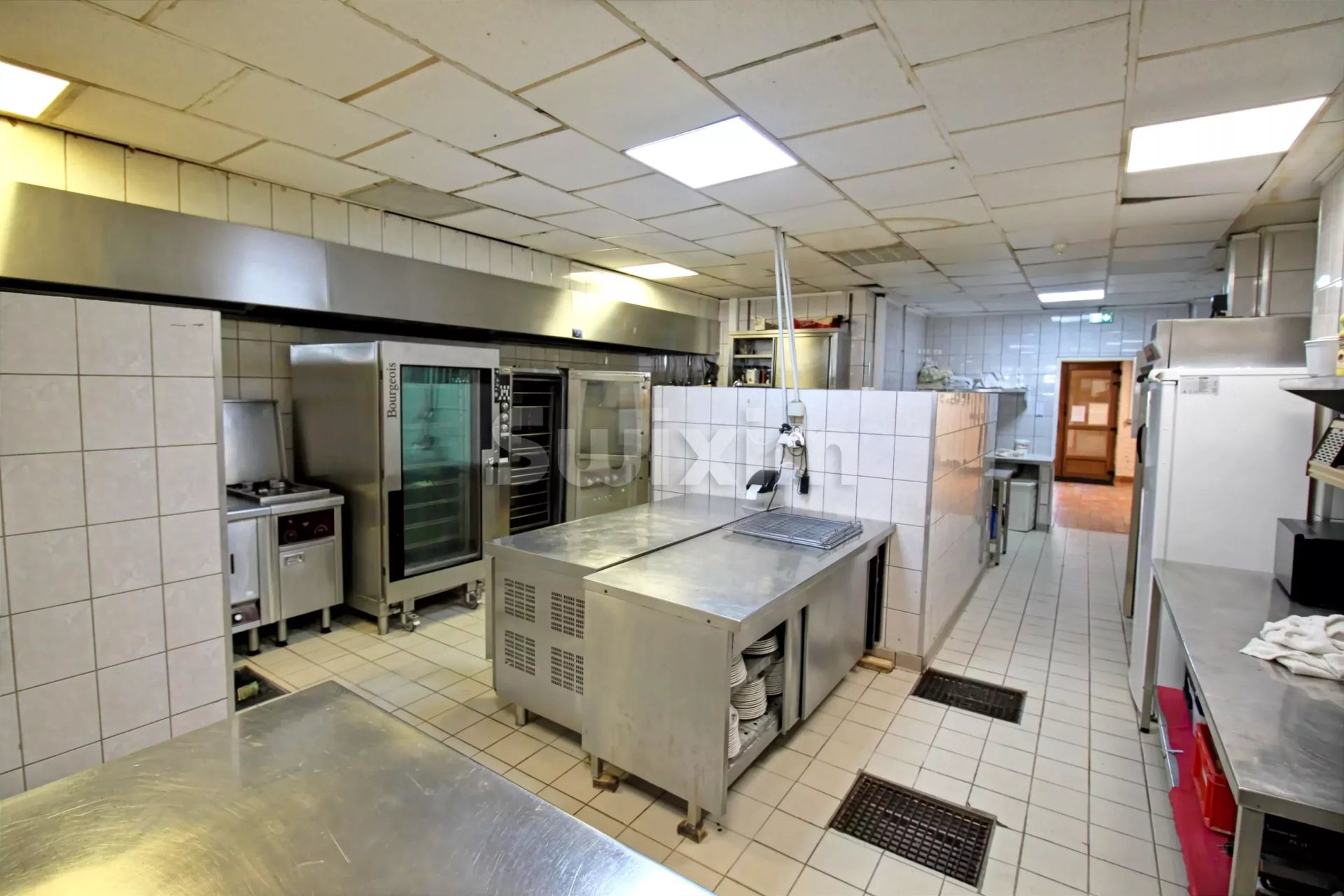 locale commerciale 35 Camere in vendita su Lepuix (90200)