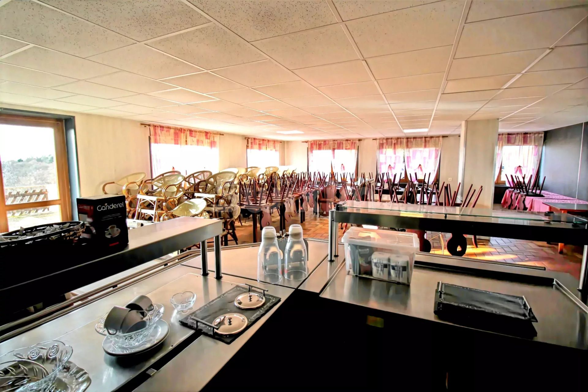 locale commerciale 35 Camere in vendita su Lepuix (90200)