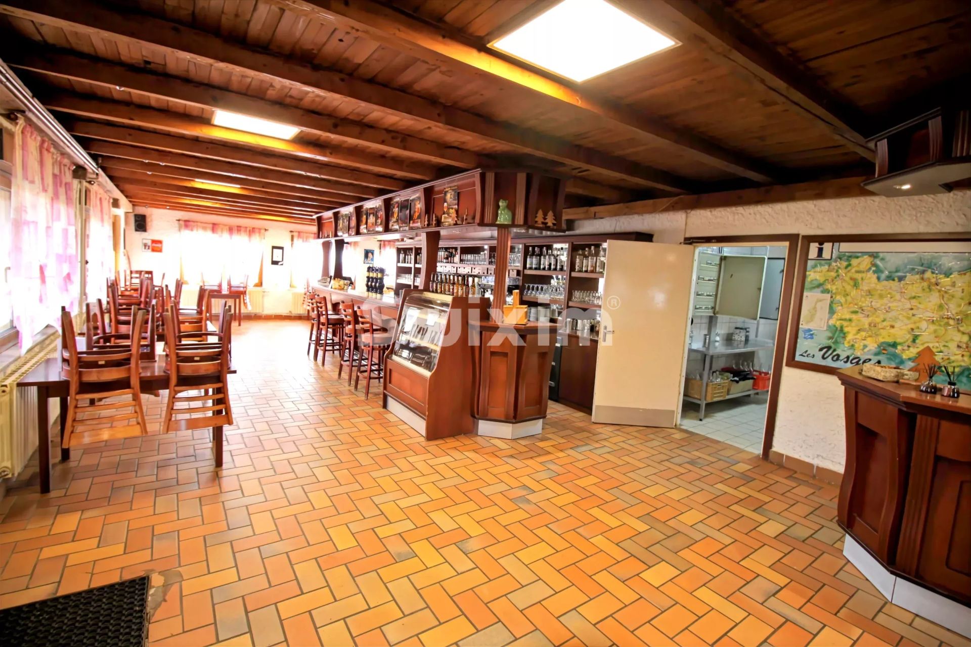 locale commerciale 35 Camere in vendita su Lepuix (90200)