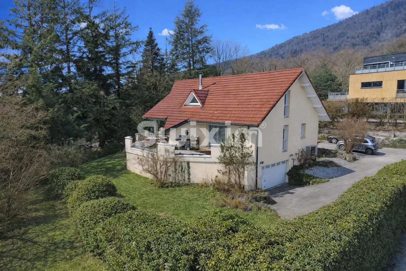 casa 7 Camere in vendita su Échenevex (01170)