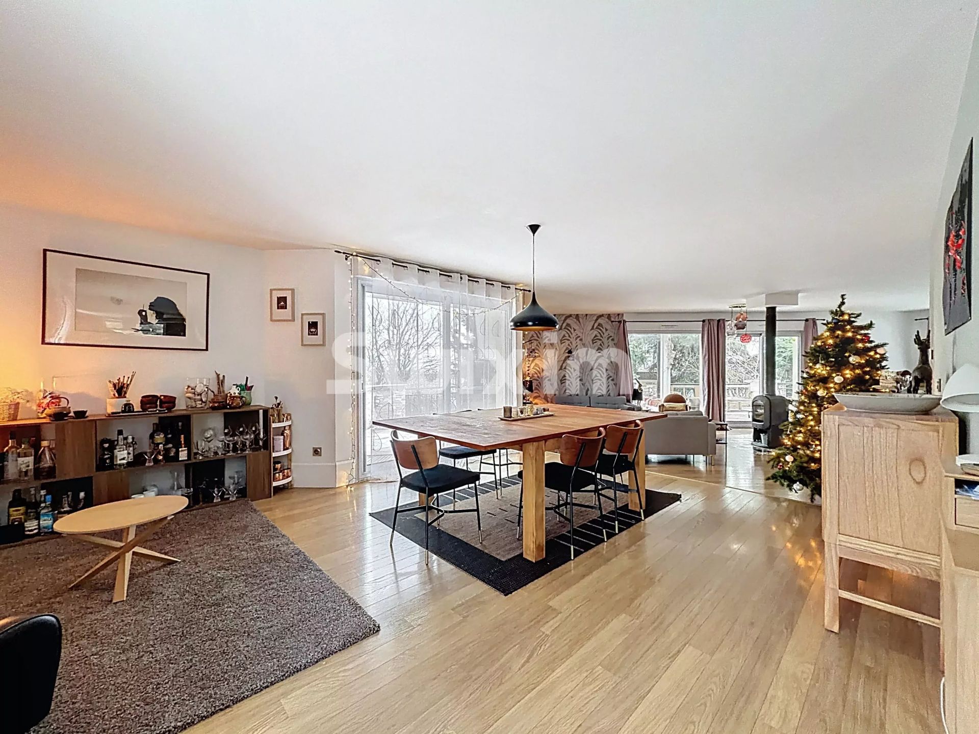 casa 7 Camere in vendita su Échenevex (01170)