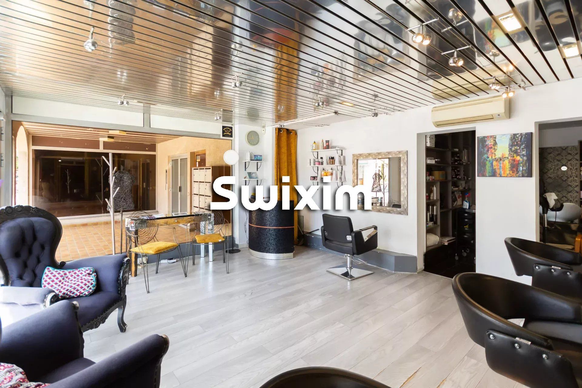 commercial local 3 Rooms for sale on Annecy (74000)