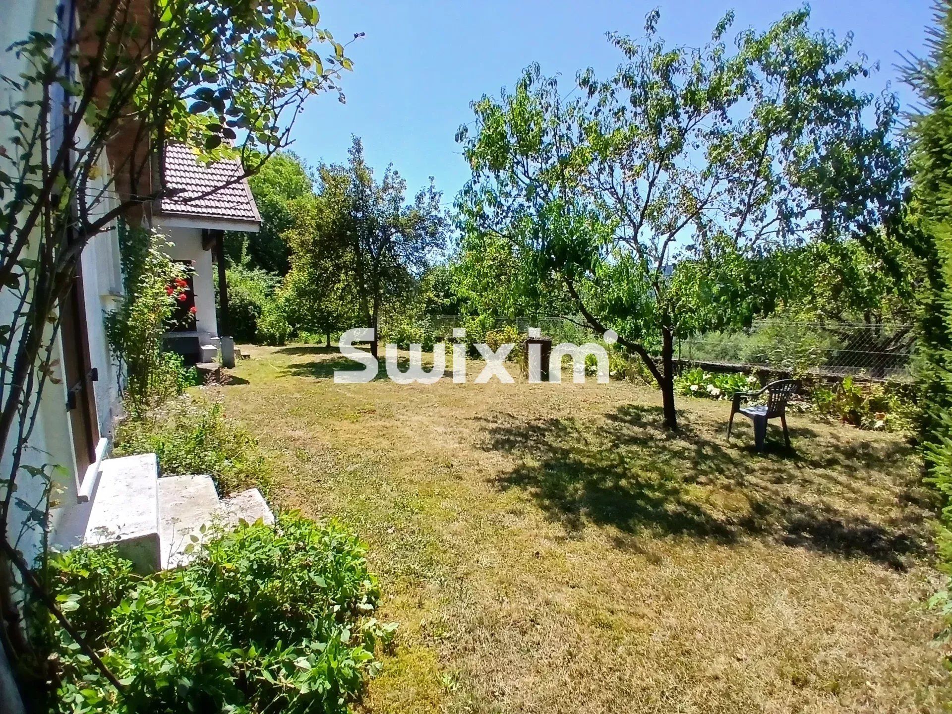 casa 8 Camere in vendita su Champagnole (39300)