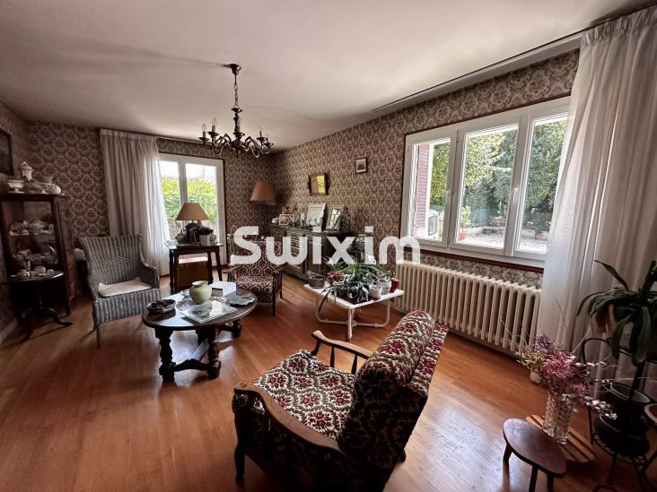 Sale House Lons-le-Saunier 5&nbsp;Rooms 159.38&nbsp;m²