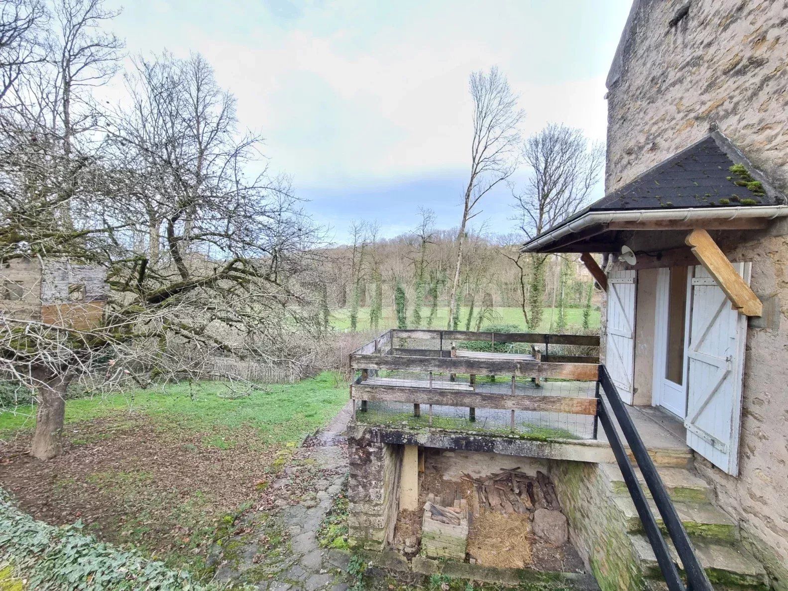 casa 7 Camere in vendita su Domecy-sur-le-Vault (89200)