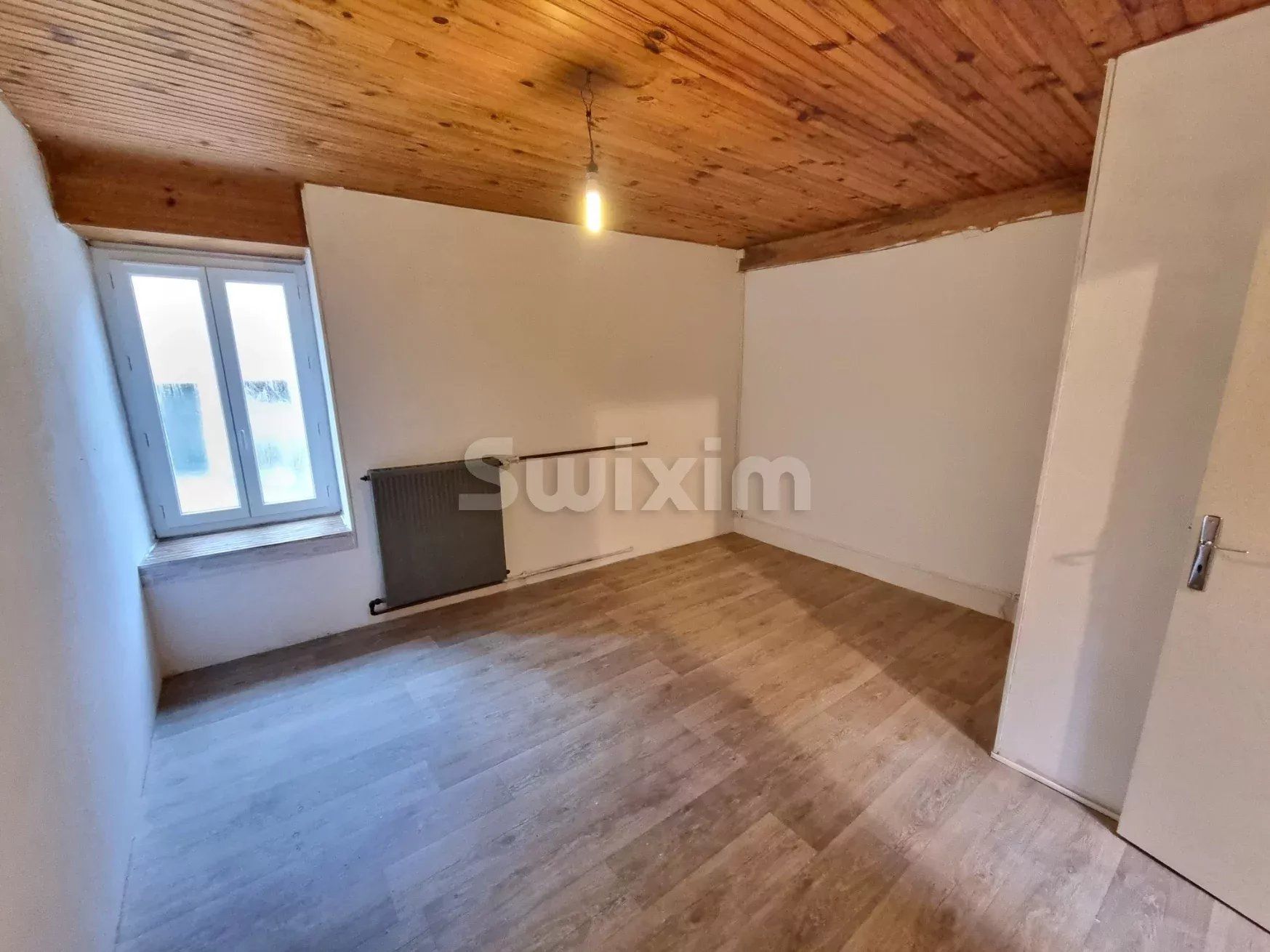 casa 7 Camere in vendita su Domecy-sur-le-Vault (89200)