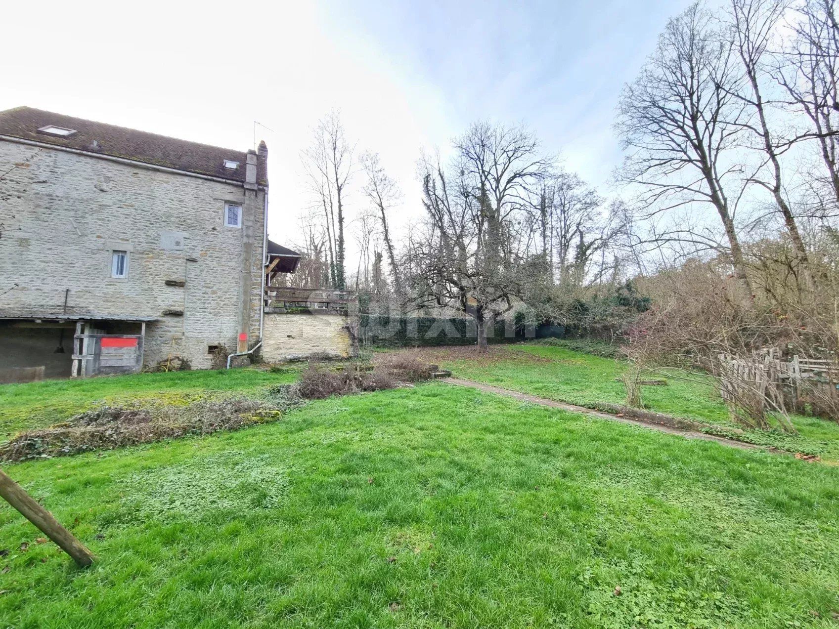 casa 7 Camere in vendita su Domecy-sur-le-Vault (89200)