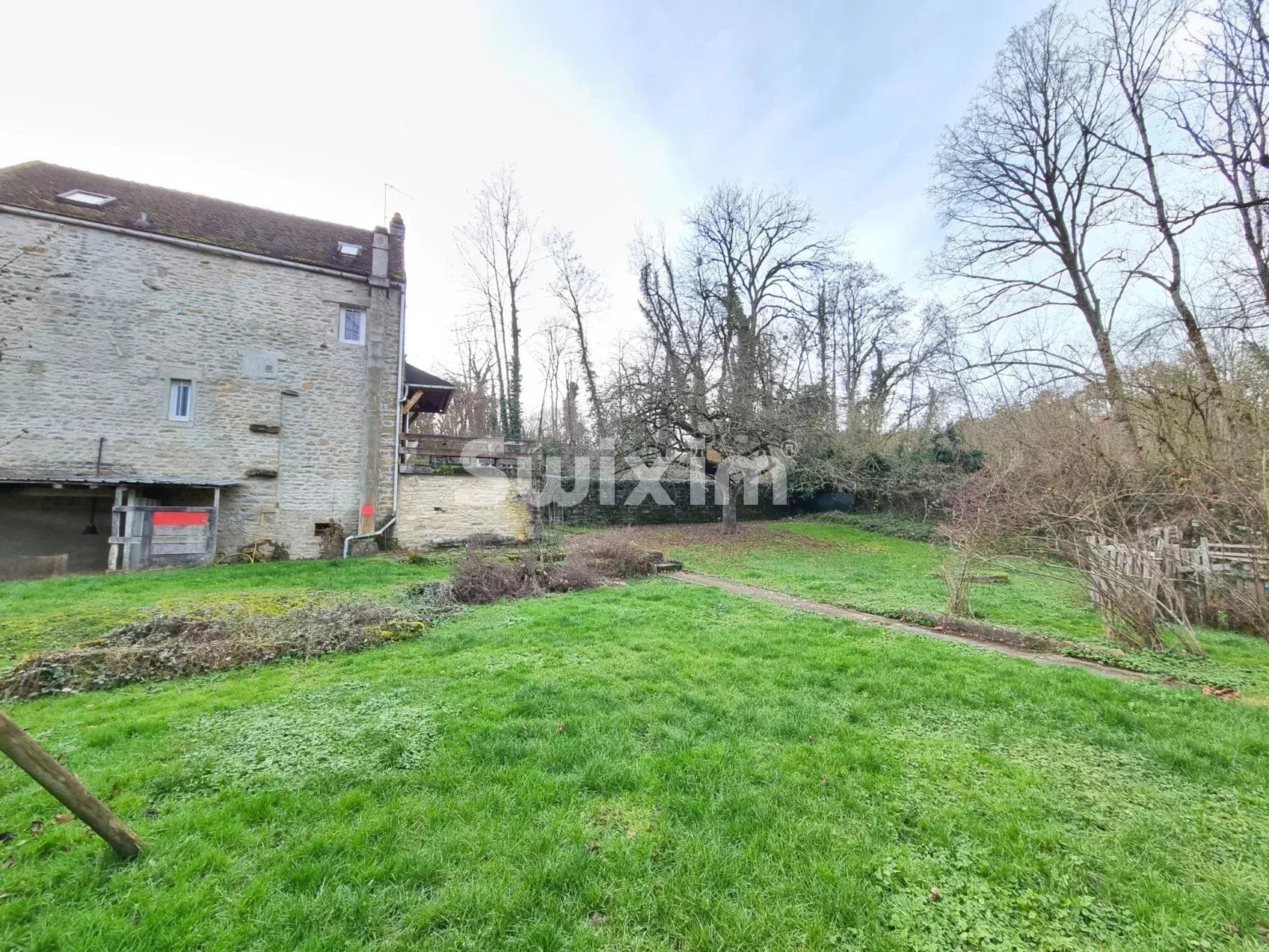 casa 7 Camere in vendita su Domecy-sur-le-Vault (89200)