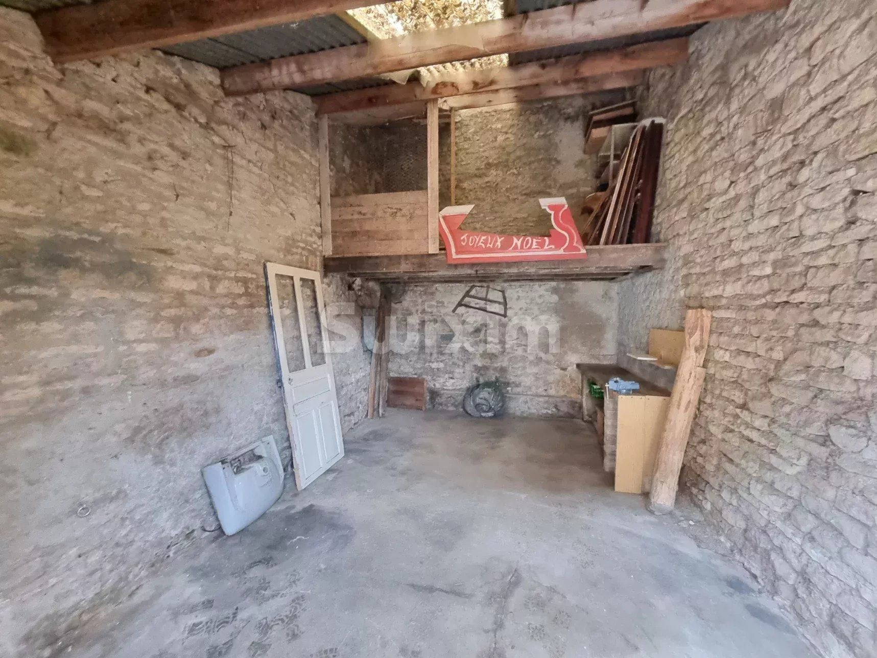 casa 7 Camere in vendita su Domecy-sur-le-Vault (89200)