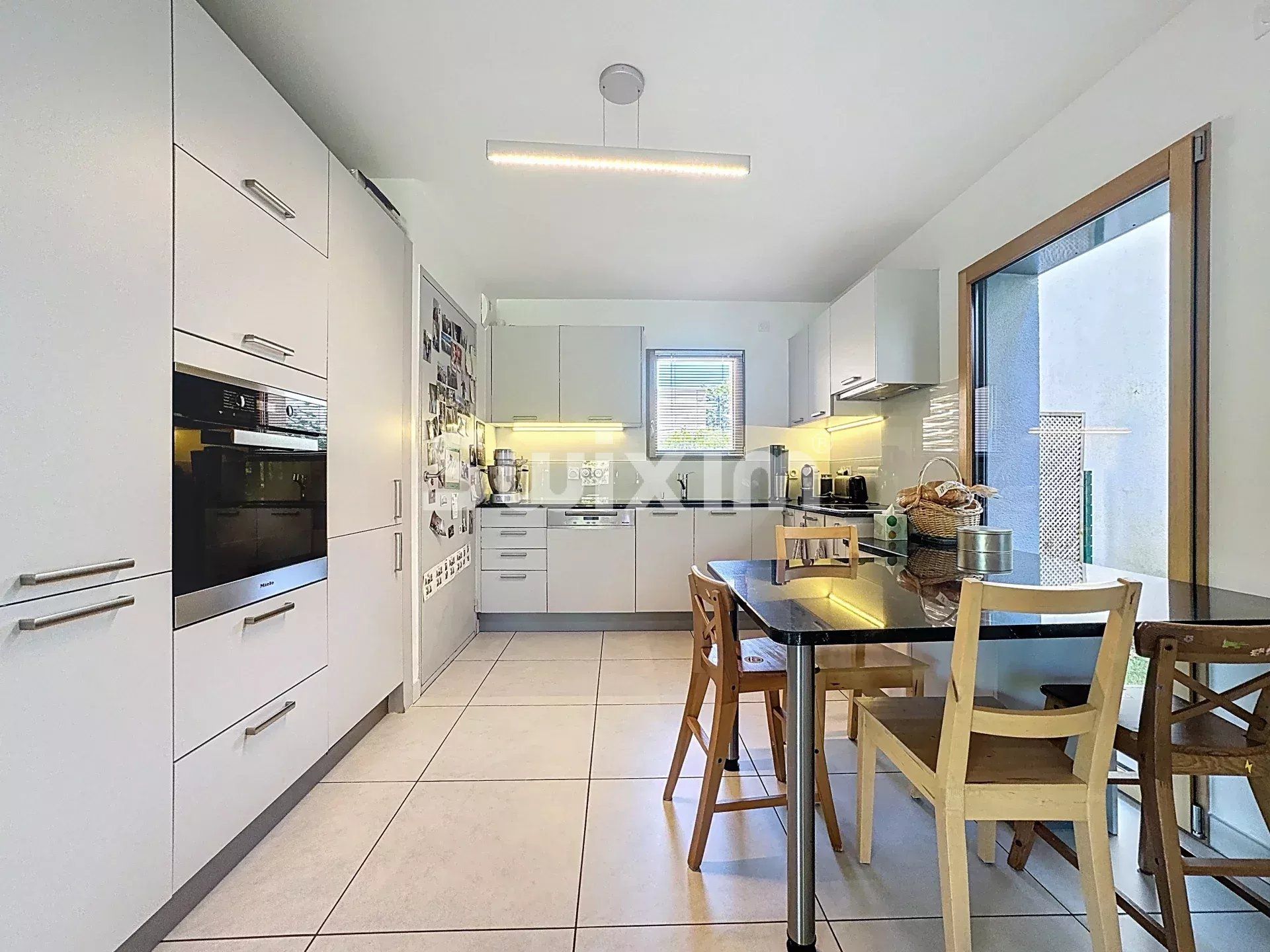 apartment 5 Rooms for sale on Prévessin-Moëns (01280)