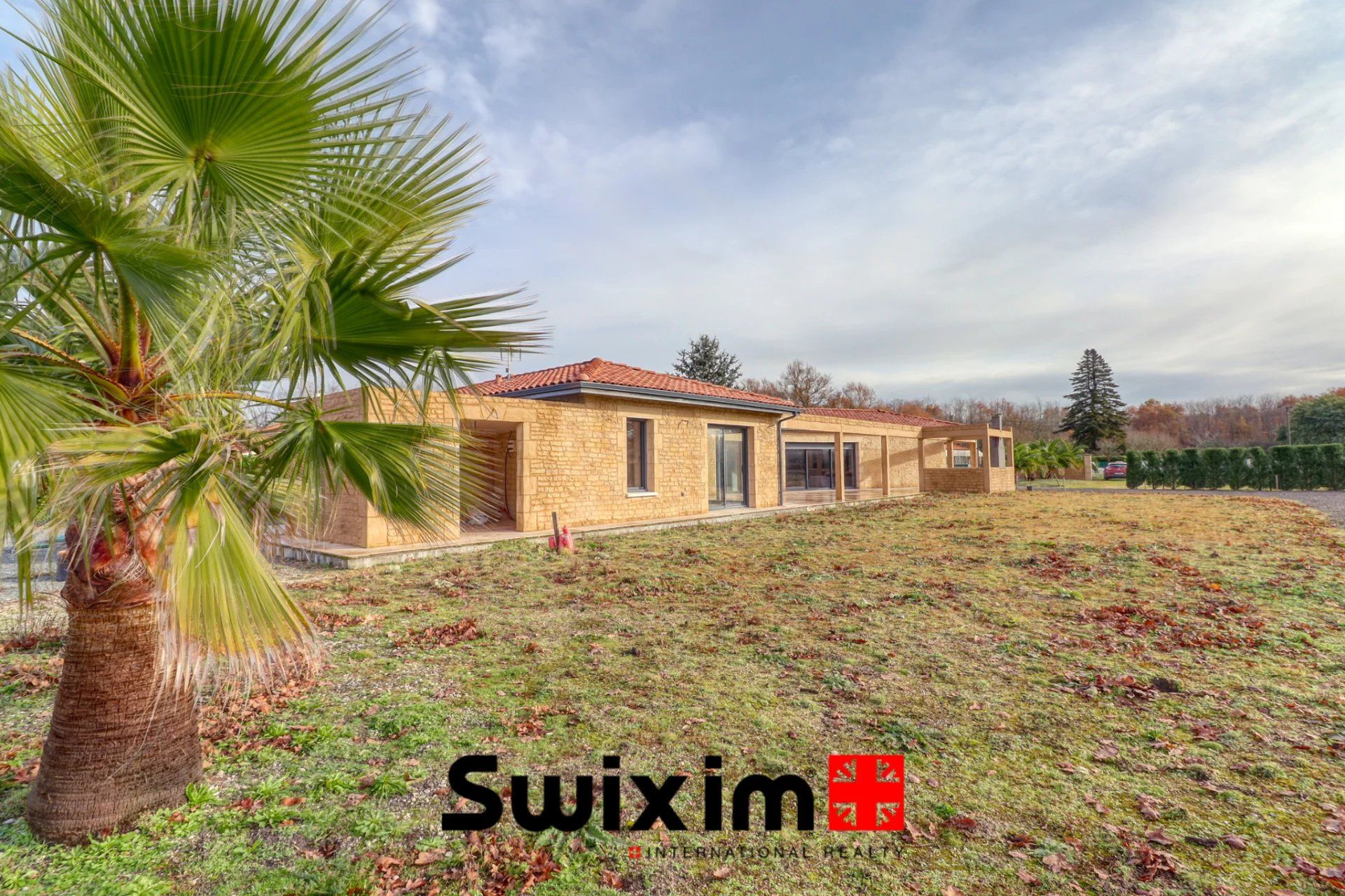 casa 6 Camere in vendita su Lesparre-Médoc (33340)