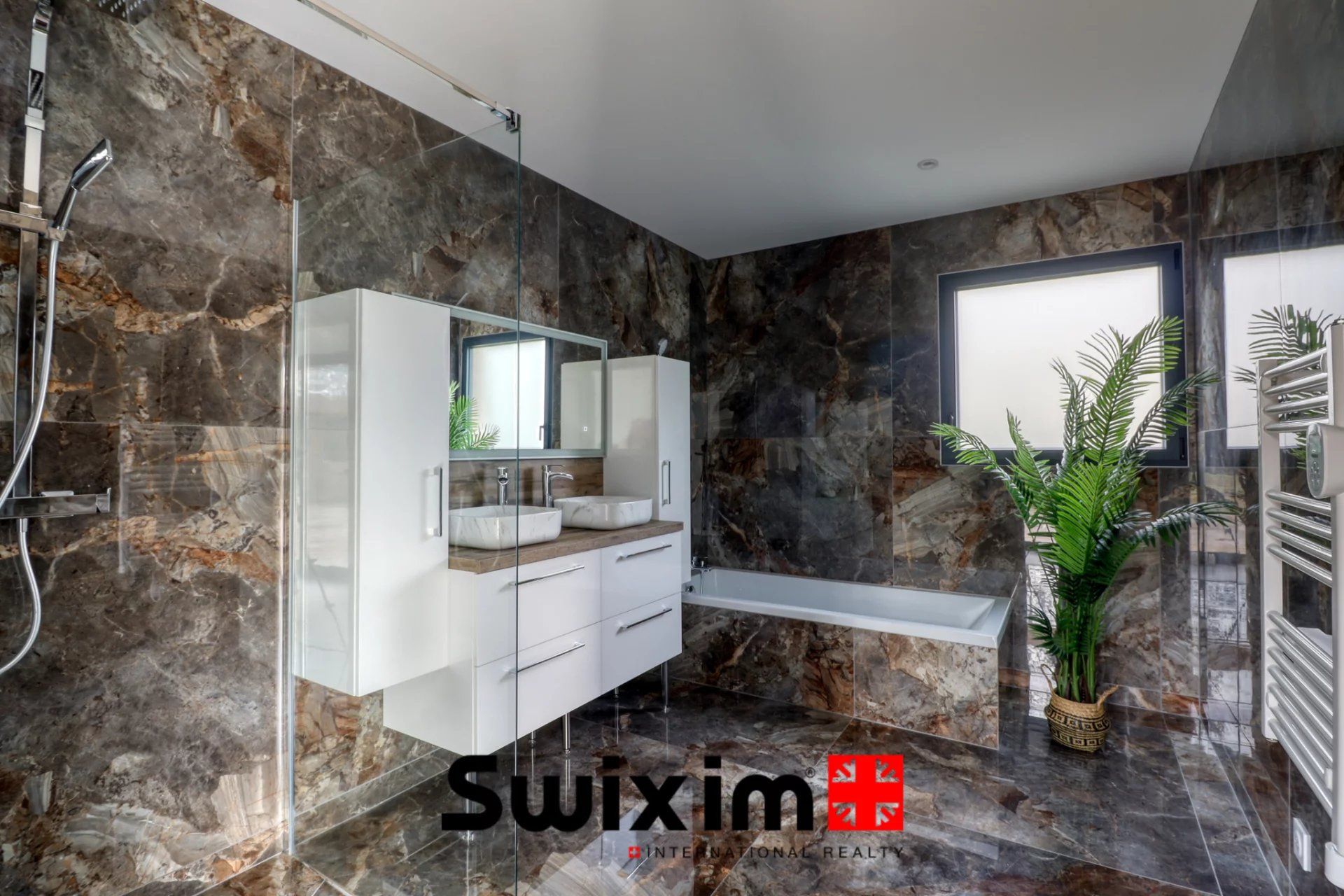 casa 6 Camere in vendita su Lesparre-Médoc (33340)