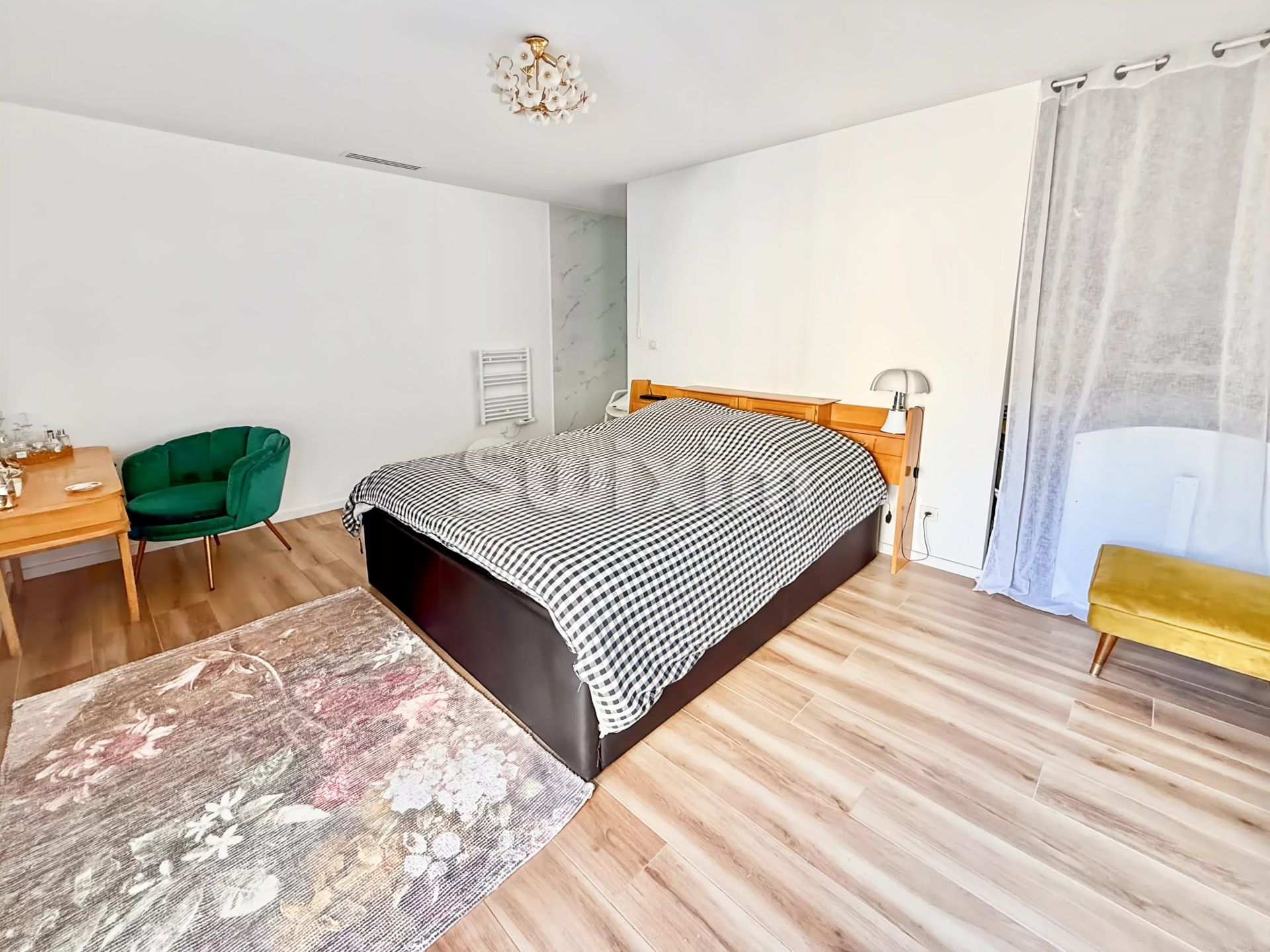 casa 6 Camere in vendita su Bourg-Saint-Andéol (07700)