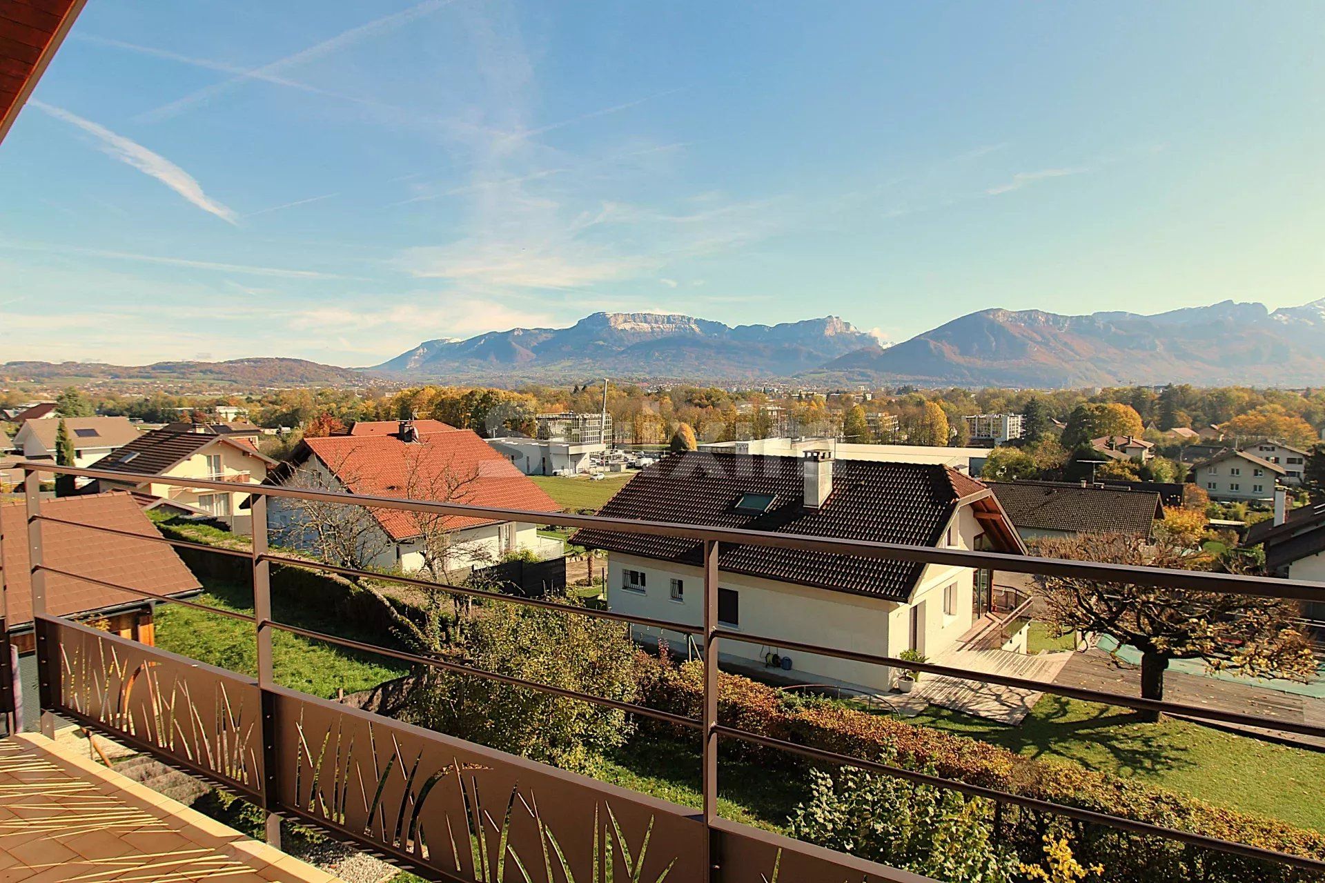 casa 8 Camere in vendita su Poisy (74330)