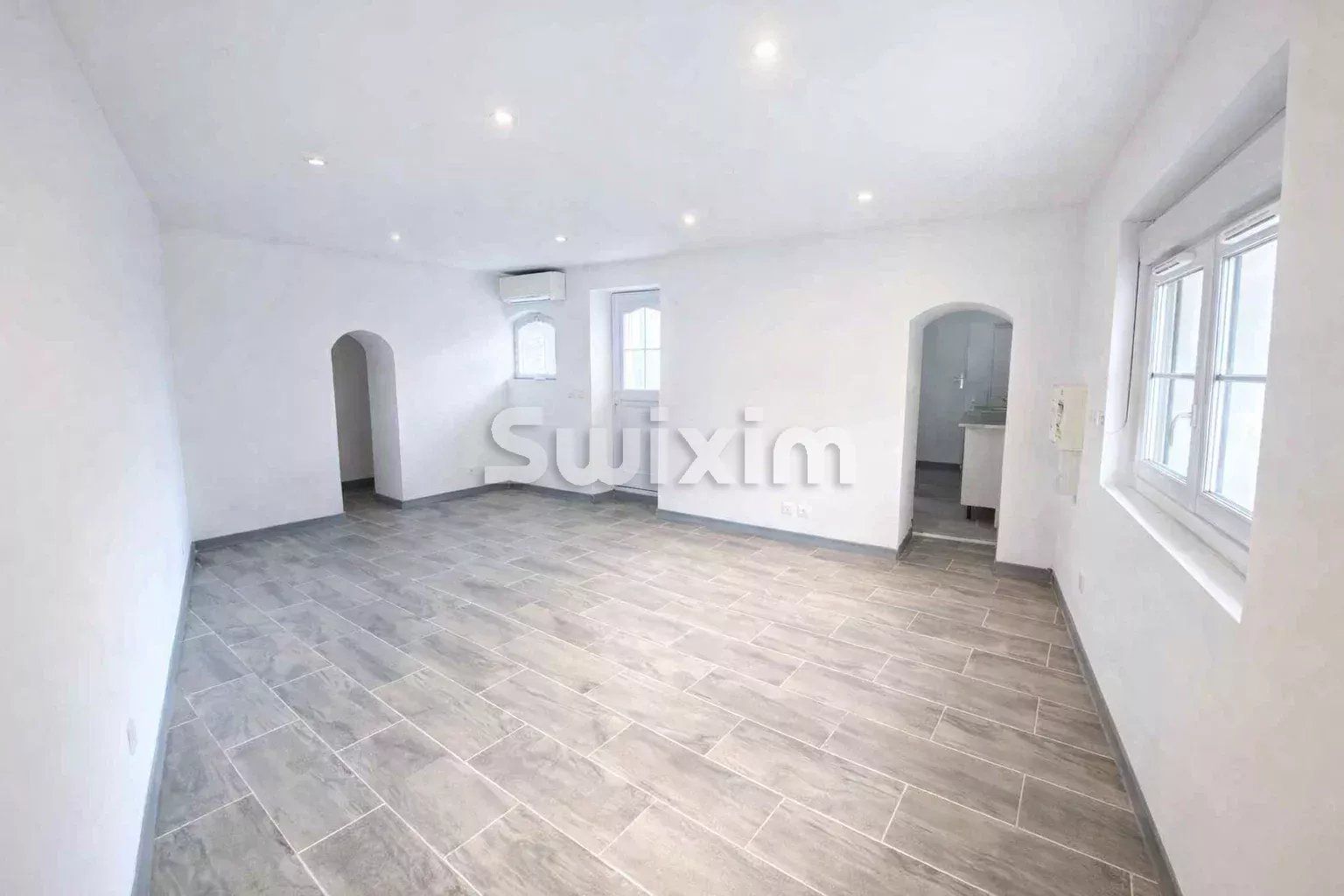 monolocale in affitto su Orange (84100)