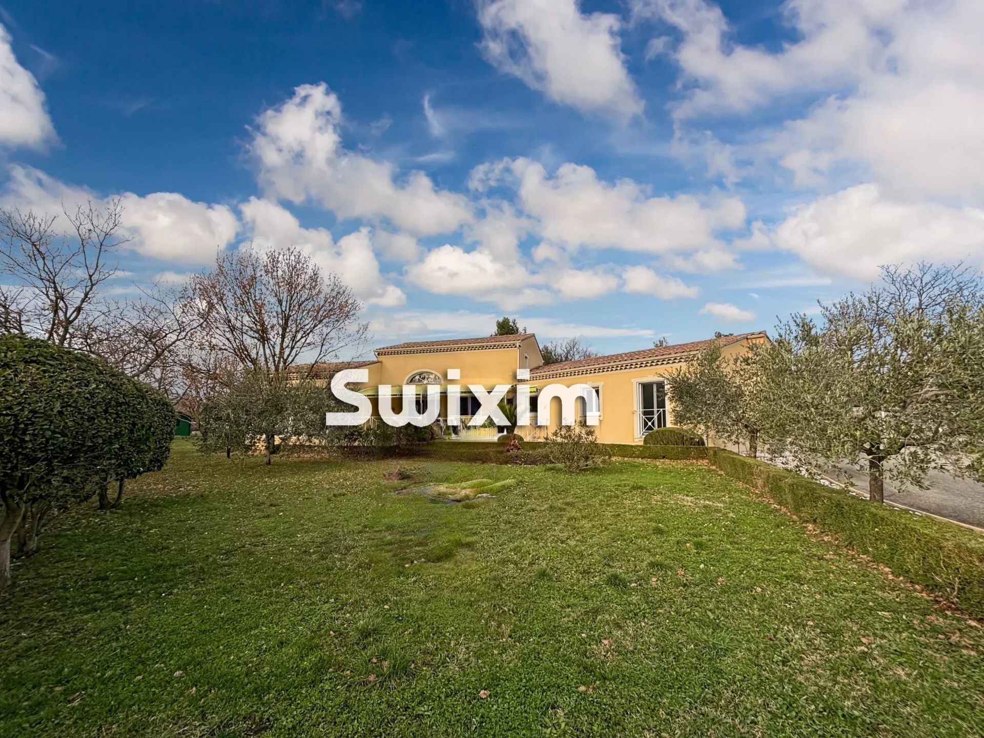 casa 6 Camere in vendita su Montjoyer (26230)