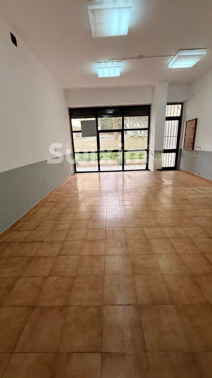 commercial local for sale on Encosta do Sol (2650-1)