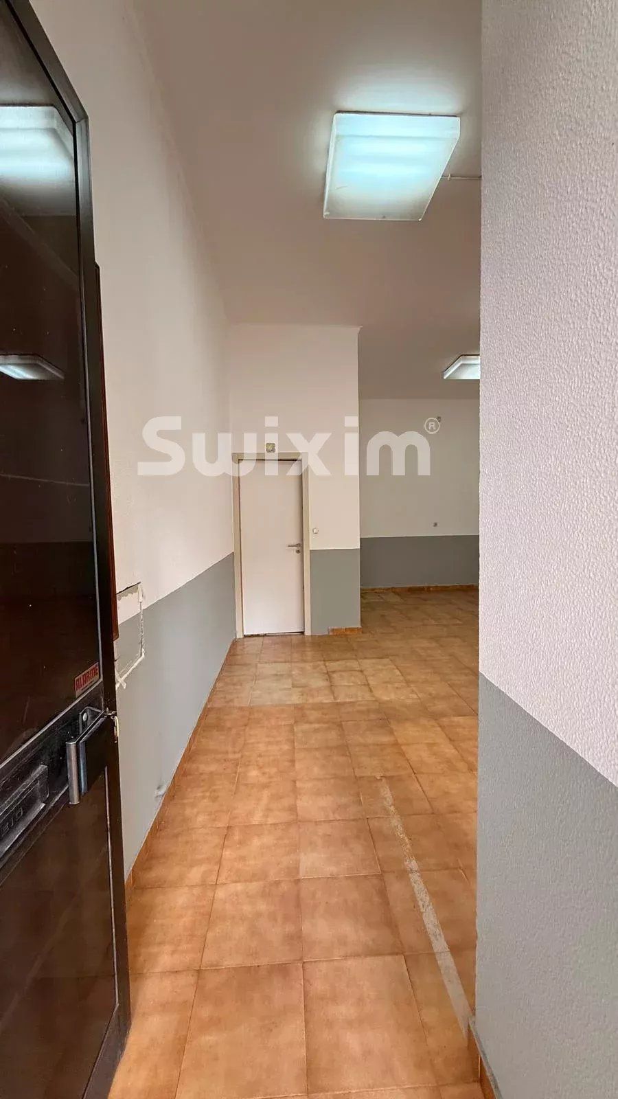 commercial local for sale on Encosta do Sol (2650-1)