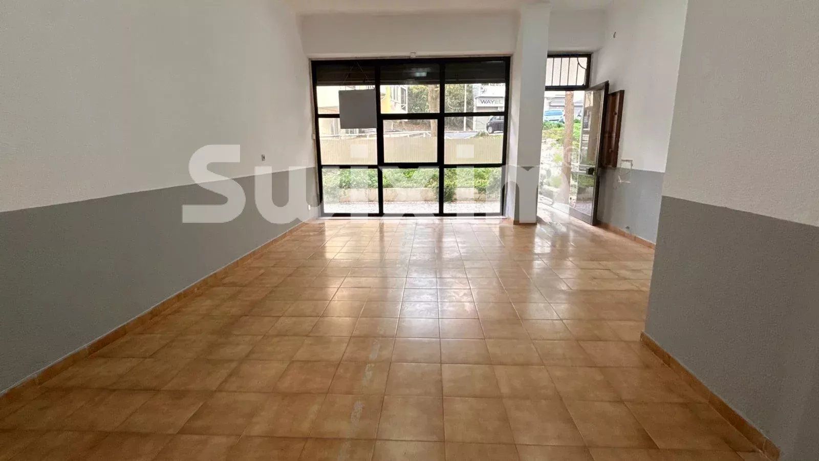 commercial local for sale on Encosta do Sol (2650-1)