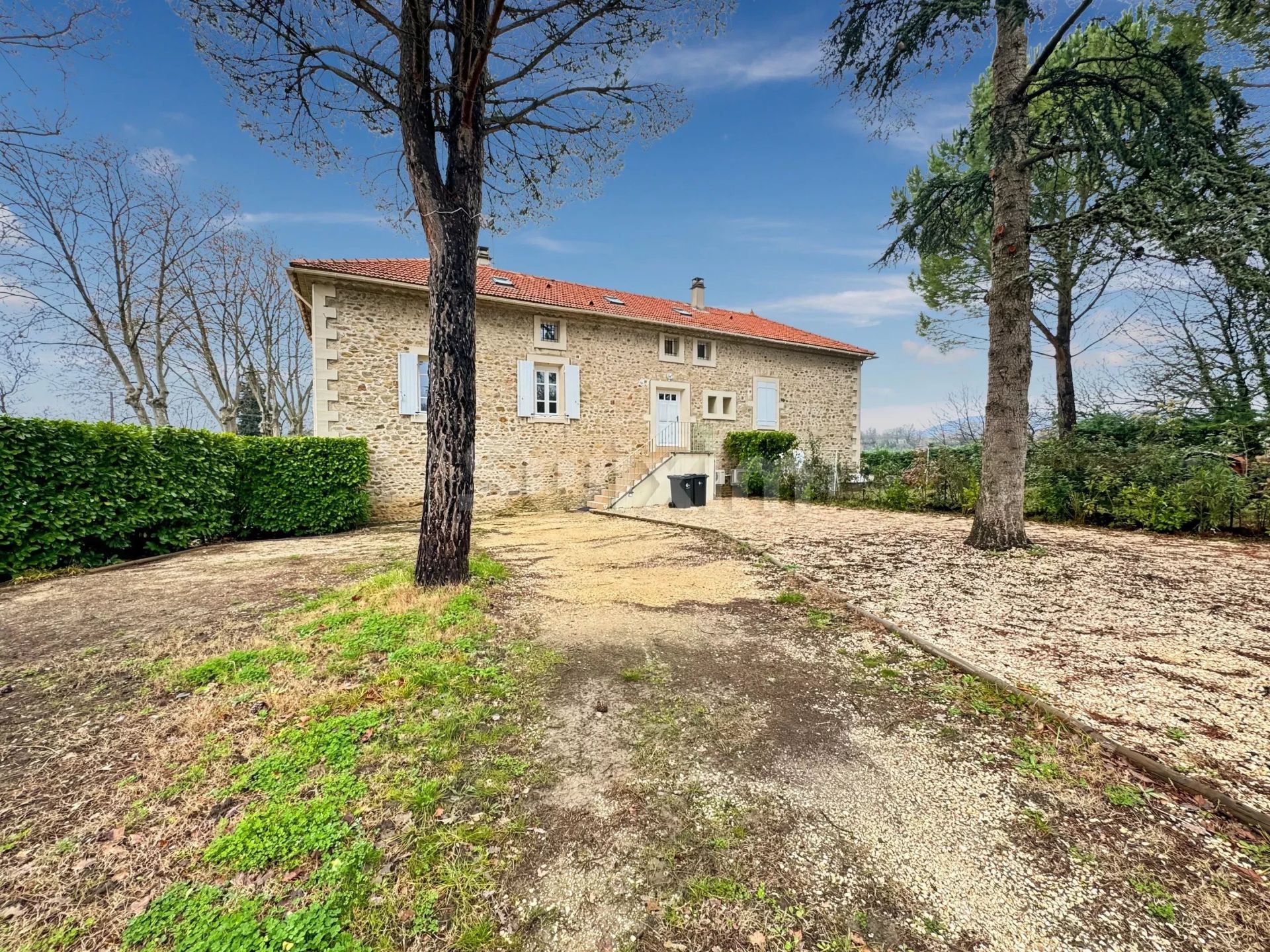 maison 5 Pièces en location sur Saint-Julien-de-Peyrolas (30760)