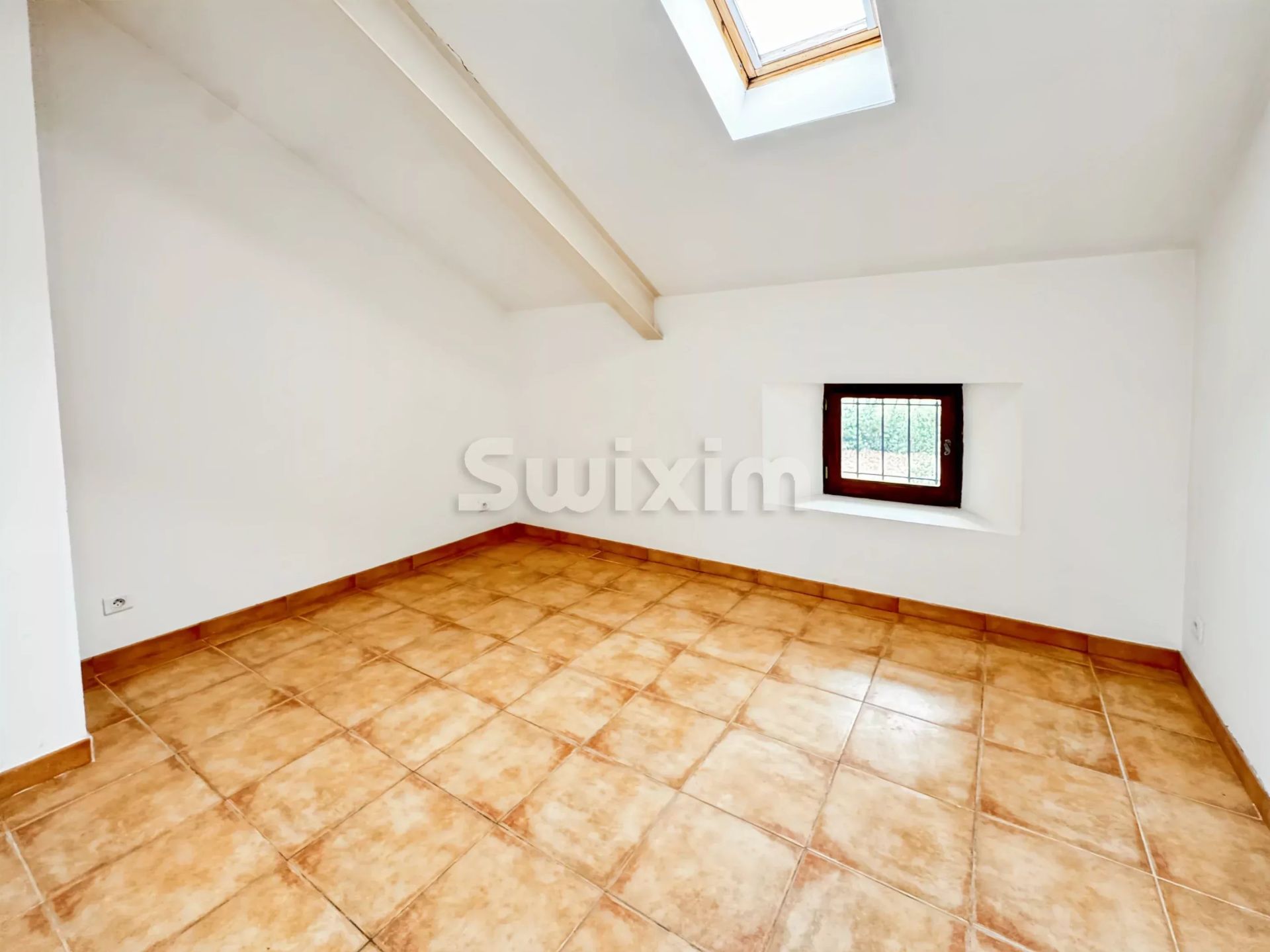 maison 5 Pièces en location sur Saint-Julien-de-Peyrolas (30760)