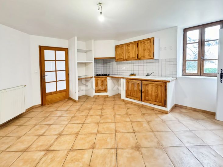 Location Maison Saint-Julien-de-Peyrolas 5&nbsp;Pièces 132&nbsp;m²