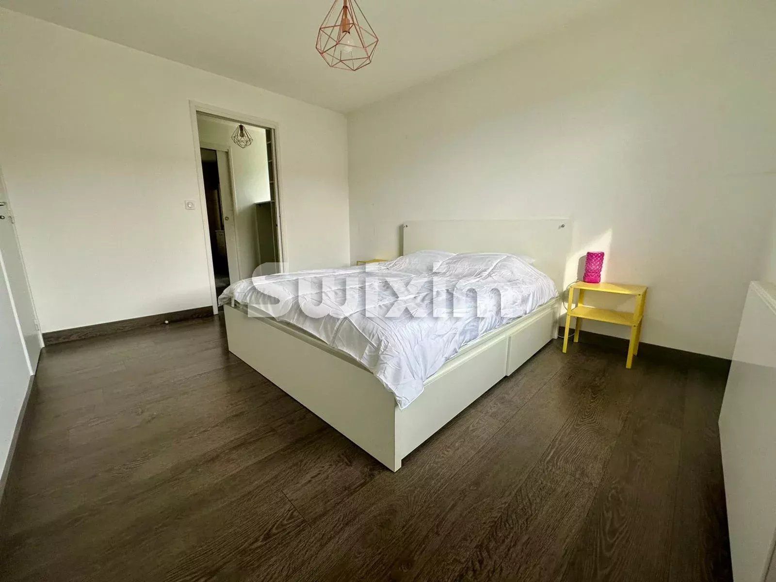 house 4 Rooms for rent on Gex (01170)