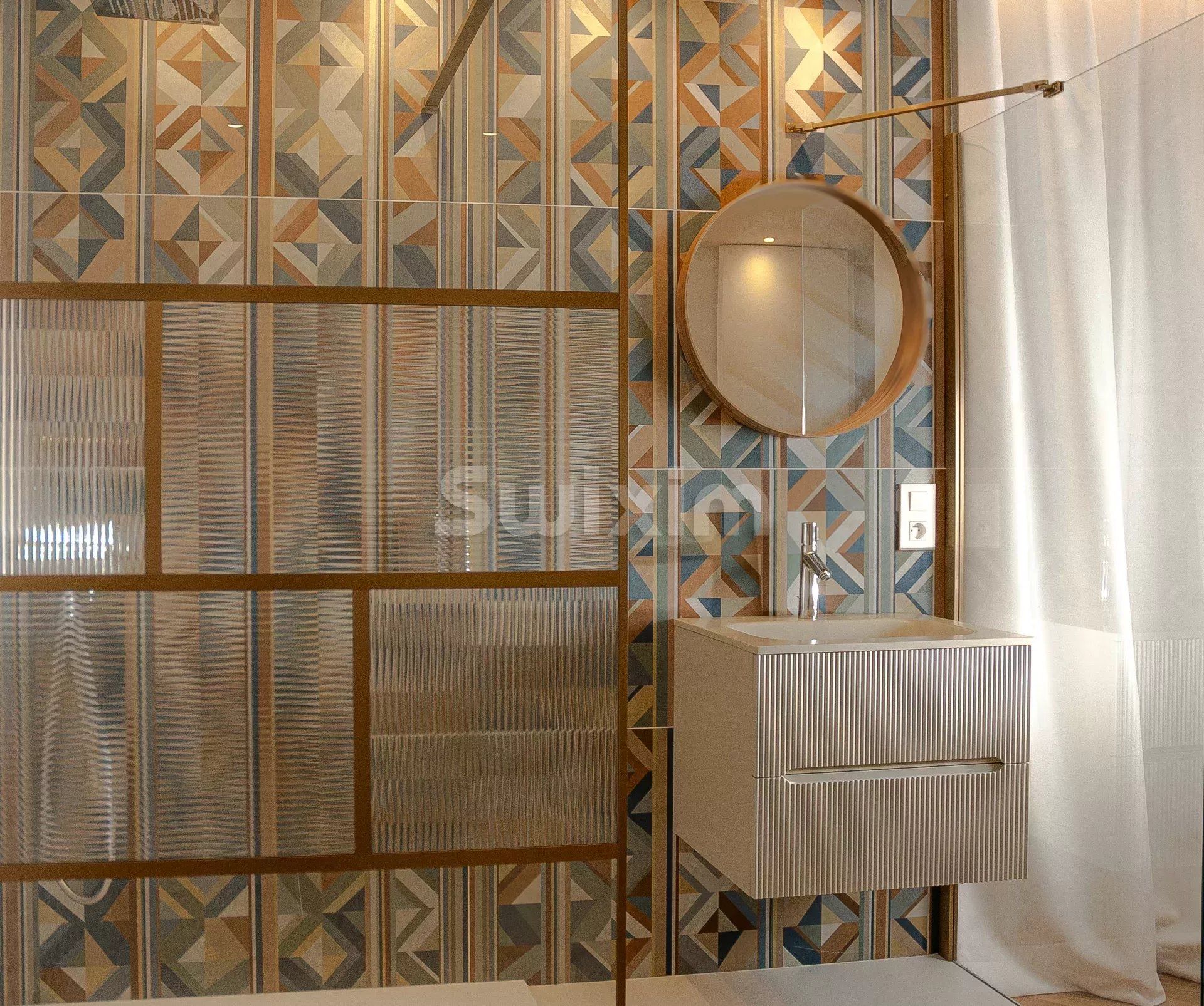 apartment 3 Rooms for sale on Saint-Raphaël (83700)