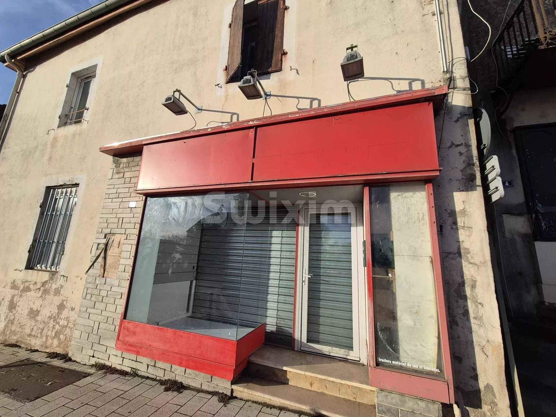 immobile 11 Camere in vendita su Orchamps (39700)