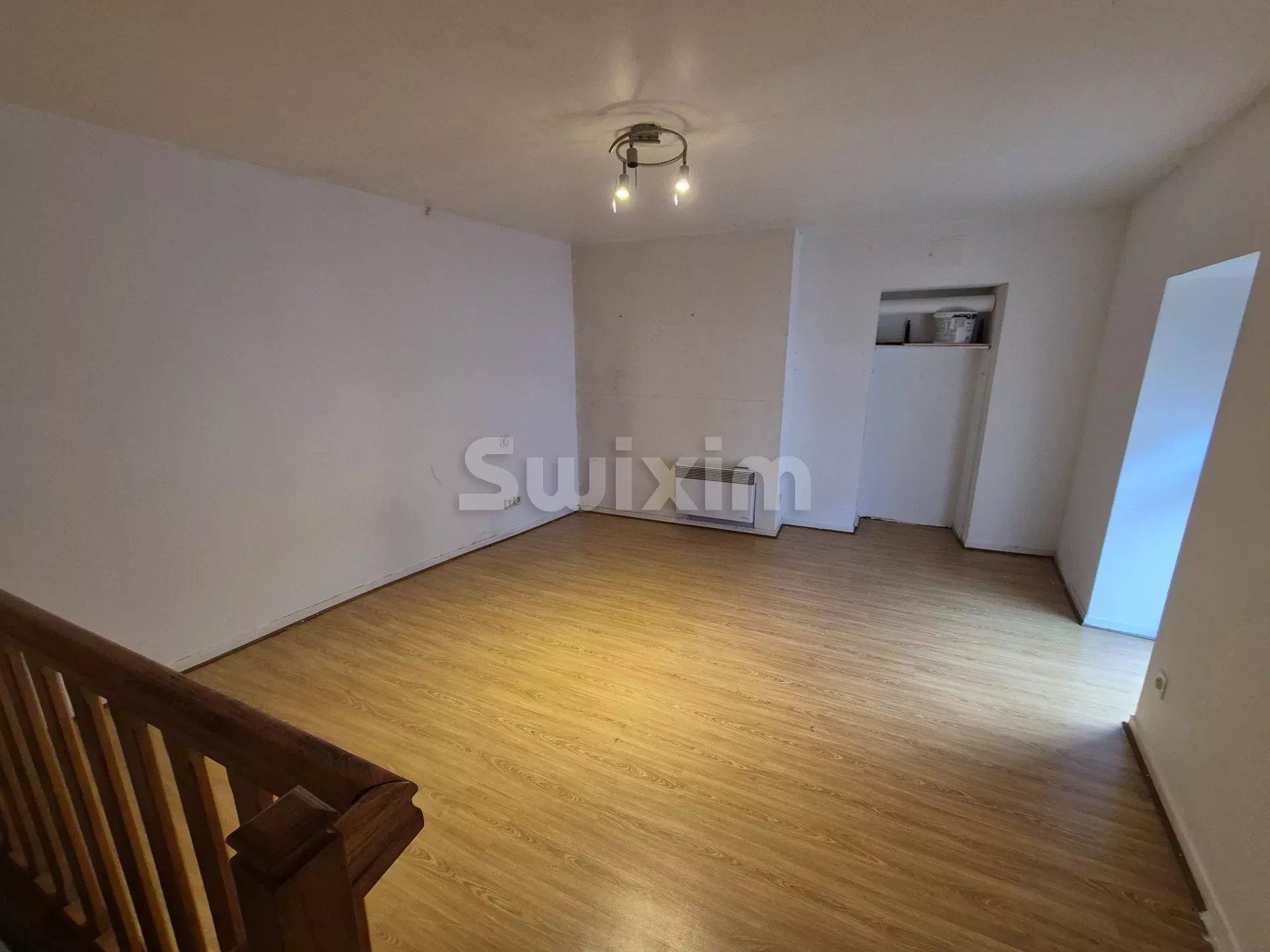 immobile 11 Camere in vendita su Orchamps (39700)