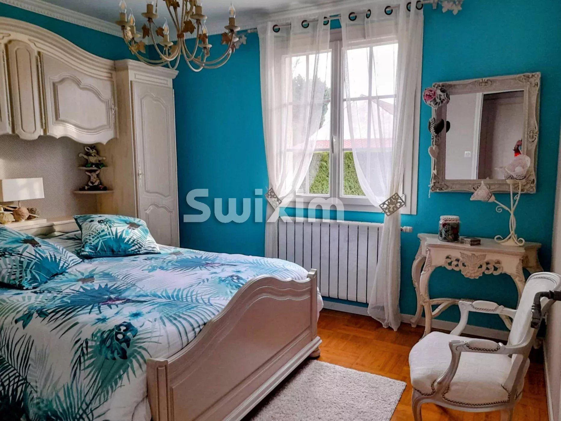 house 4 Rooms for sale on Seurre (21250)