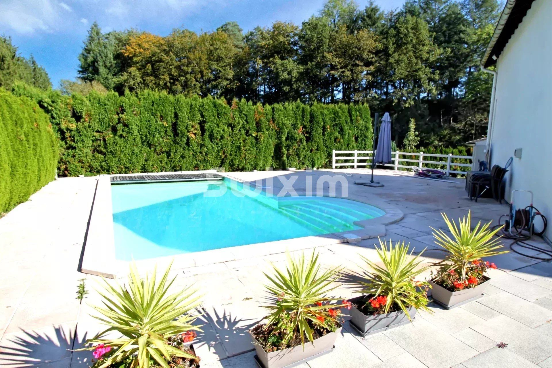 house 8 Rooms for sale on Hadol (88220)