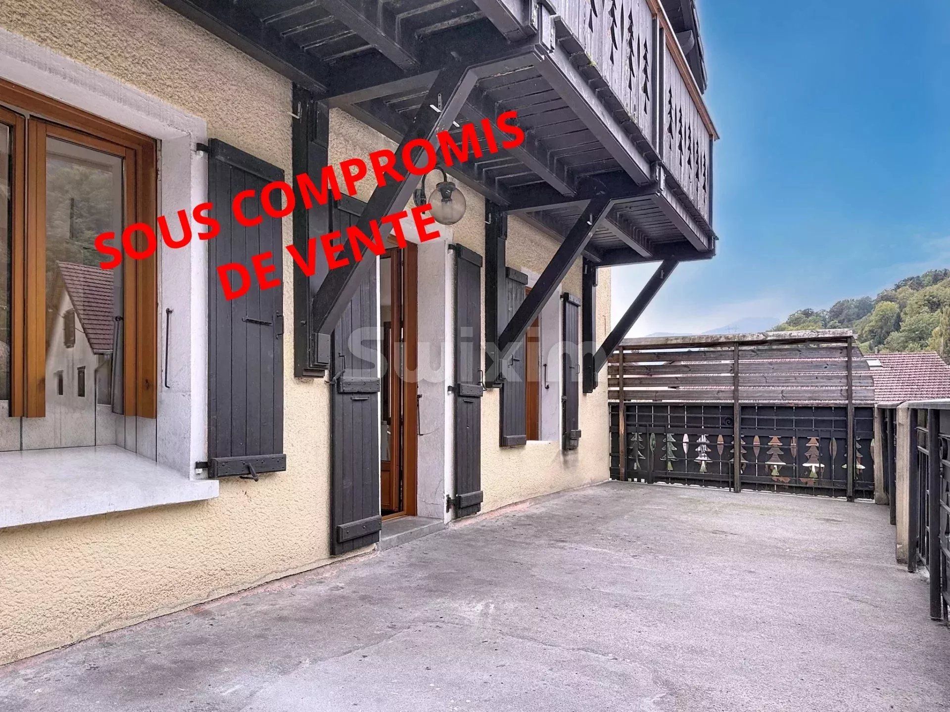 apartment 4 Rooms for sale on Passy (74190)