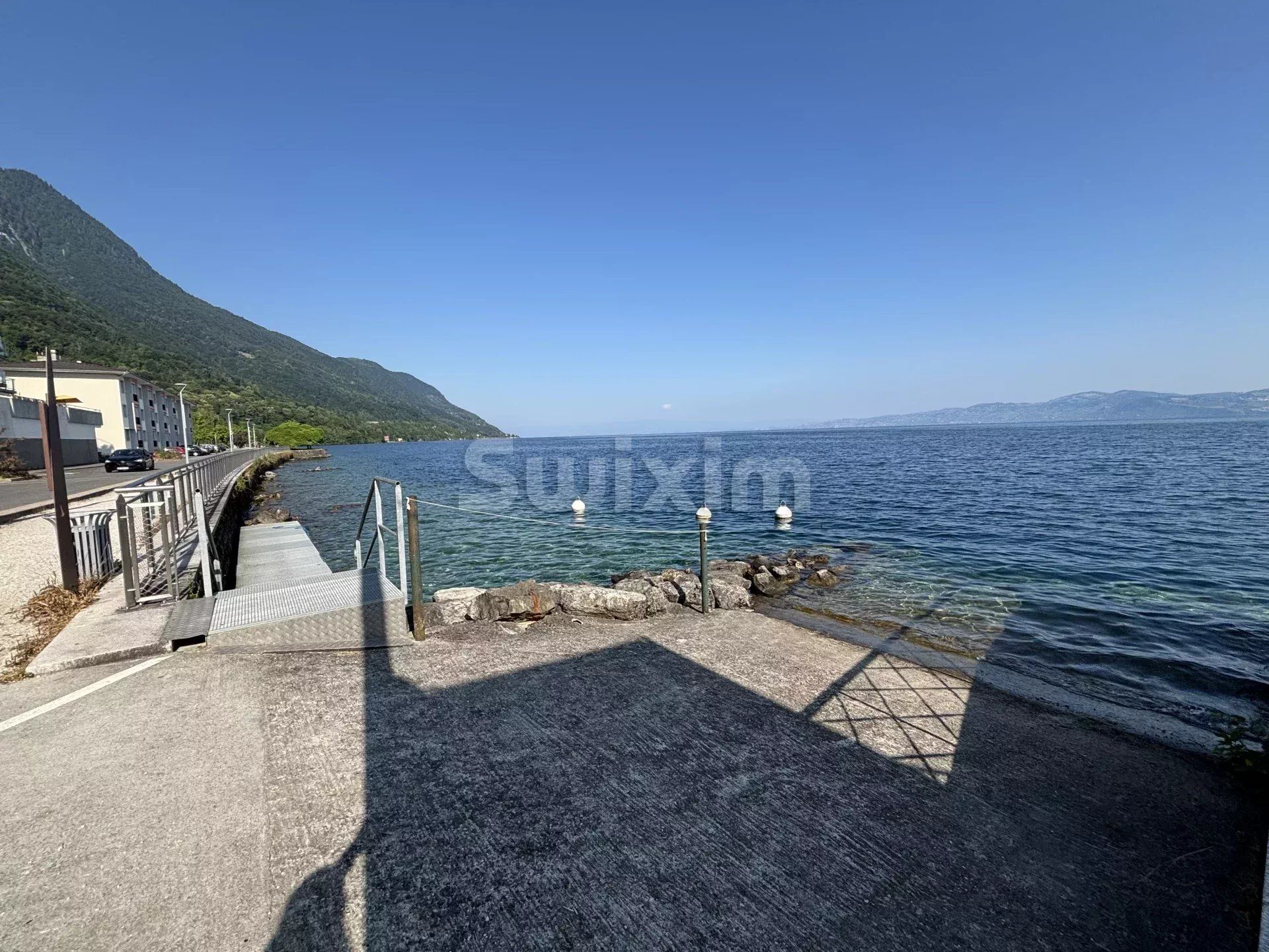 apartment 3 Rooms for sale on Saint-Gingolph (74500)