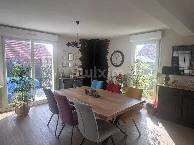 maison 4 Pièces en vente sur École-Valentin (25480)