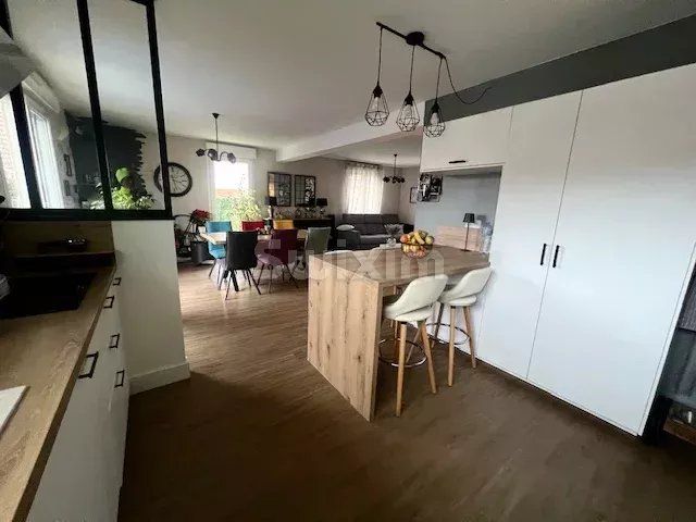 maison 4 Pièces en vente sur École-Valentin (25480)