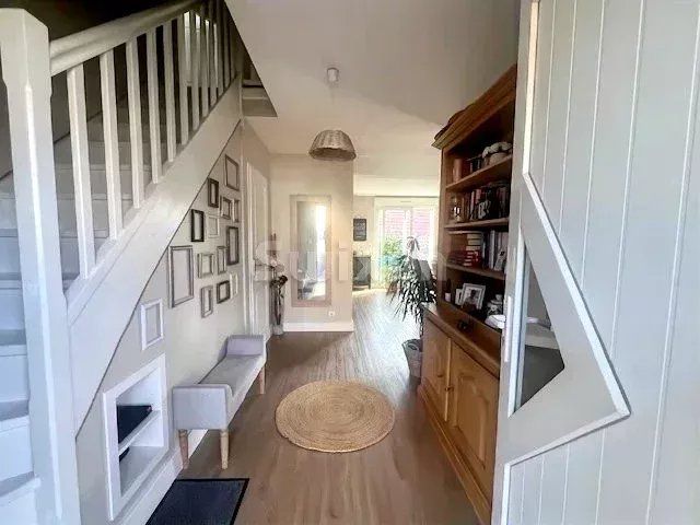 maison 4 Pièces en vente sur École-Valentin (25480)