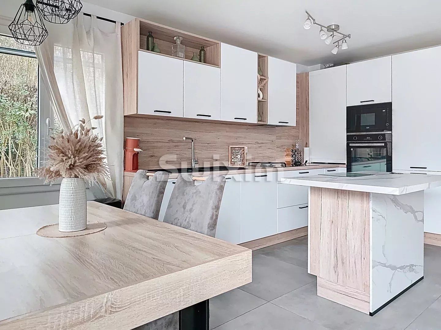 house 4 Rooms for sale on Vétraz-Monthoux (74100)