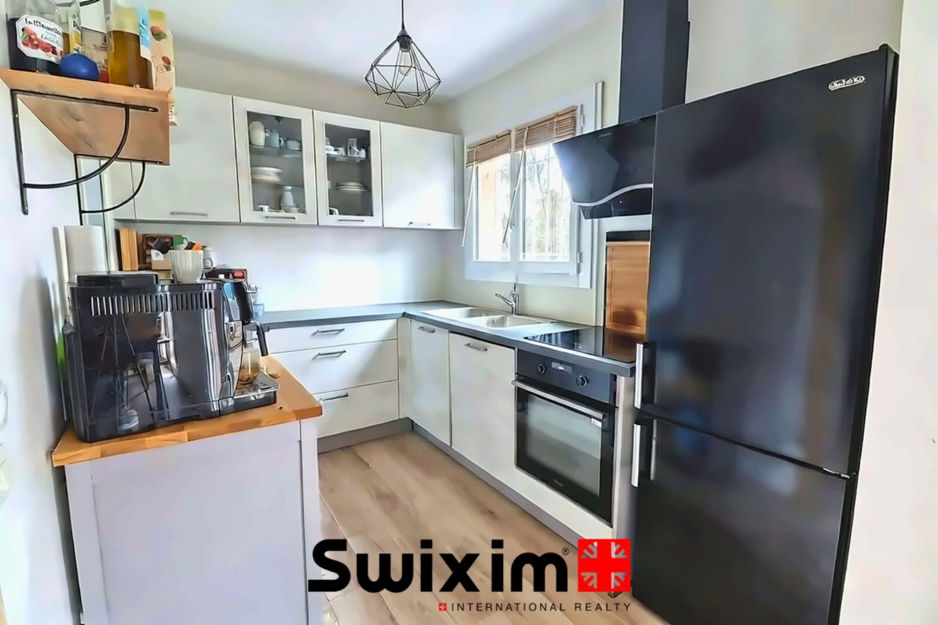 house 4 Rooms for sale on Eysines (33320)