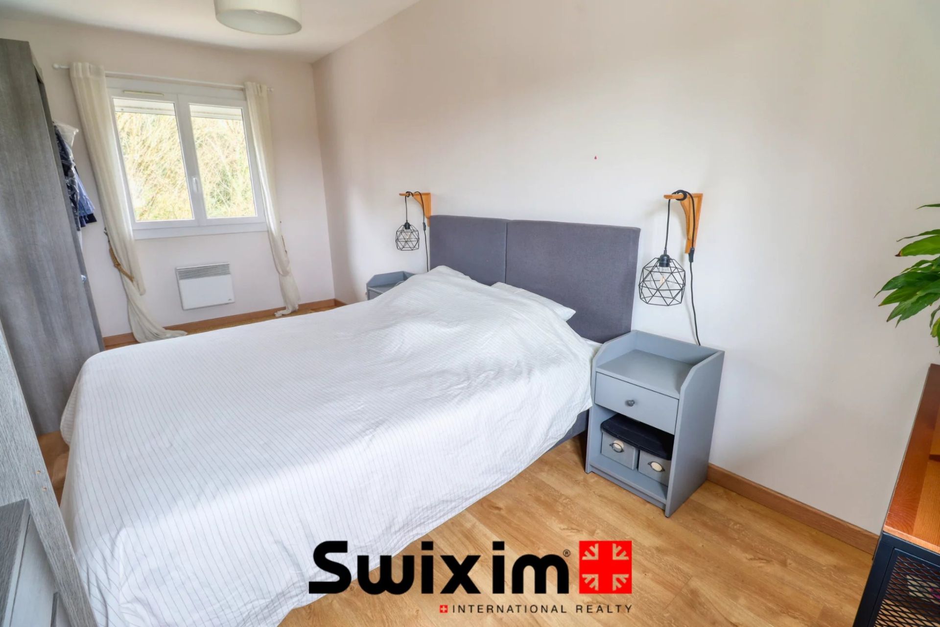 house 4 Rooms for sale on Eysines (33320)