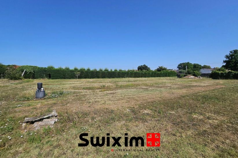 Vente Terrain à bâtir Saint-Seurin-de-Cadourne 3526&nbsp;m²