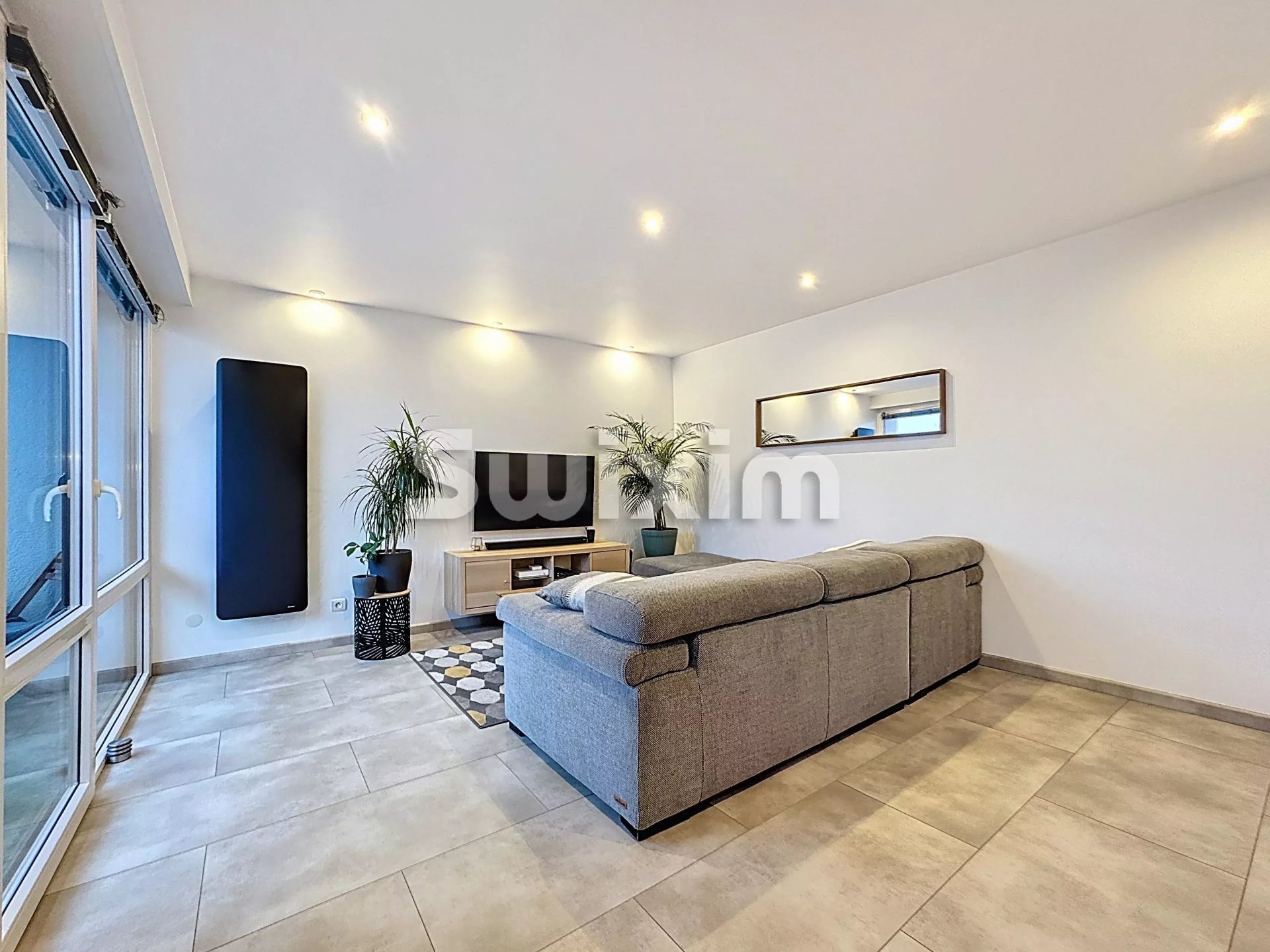 apartment 4 Rooms for sale on Gex (01170)