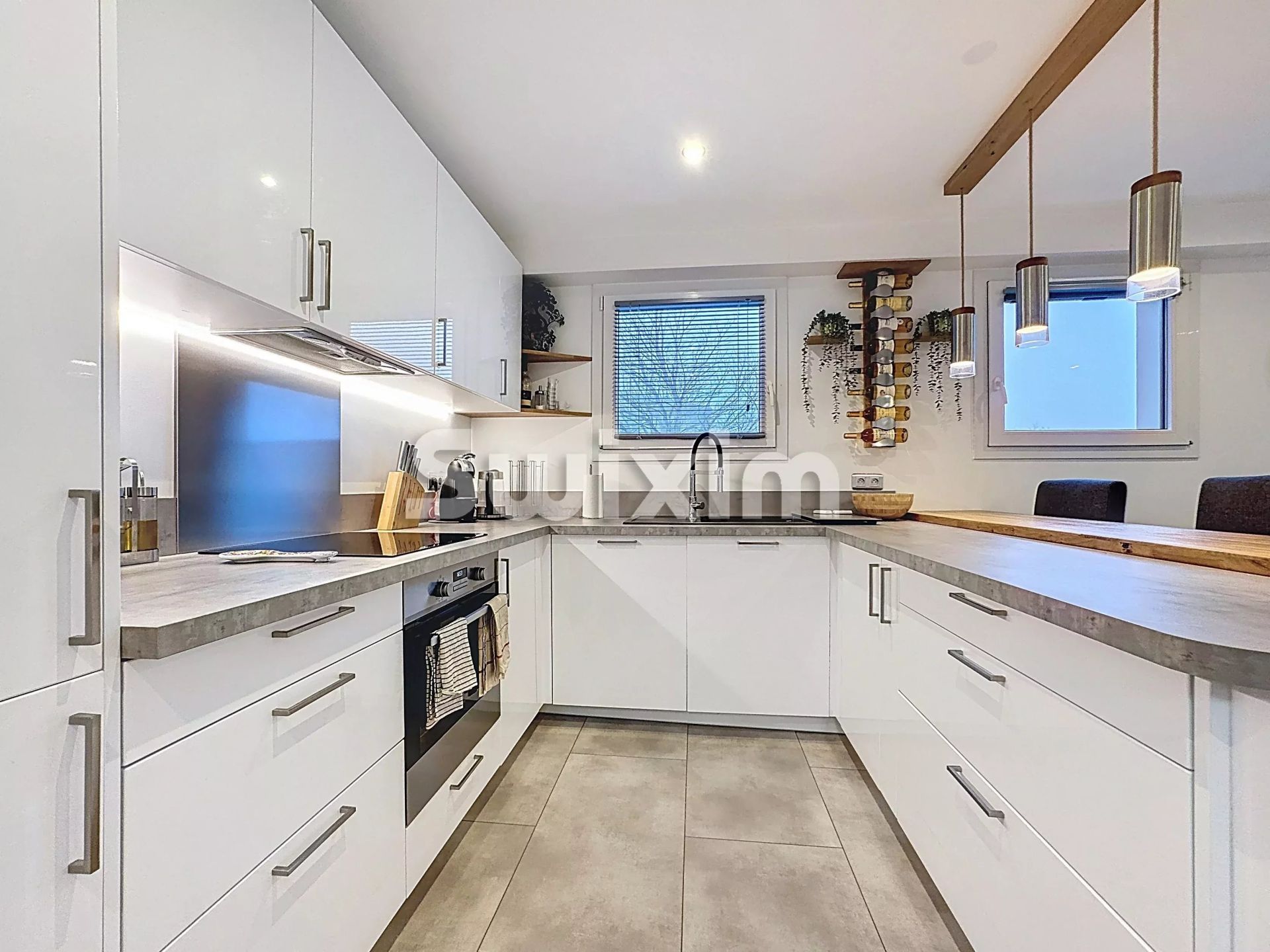 apartment 4 Rooms for sale on Gex (01170)