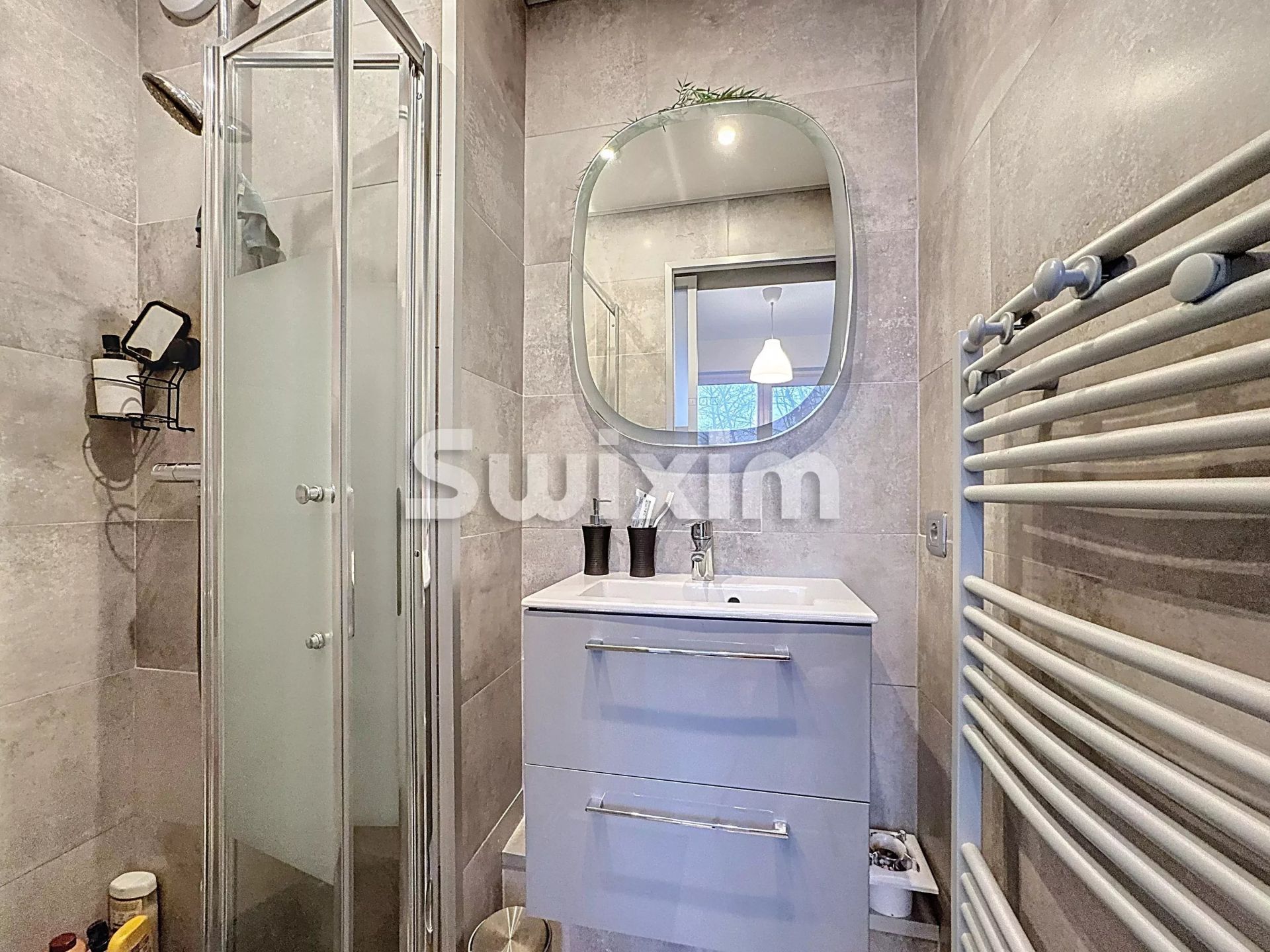 apartment 4 Rooms for sale on Gex (01170)