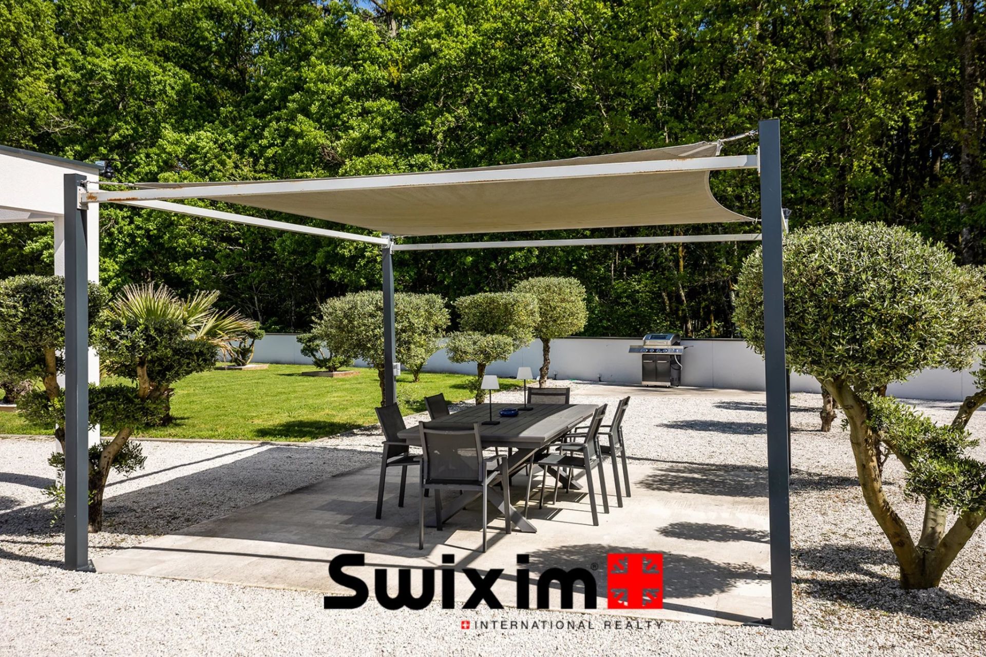 house 10 Rooms for sale on Vertheuil (33180)